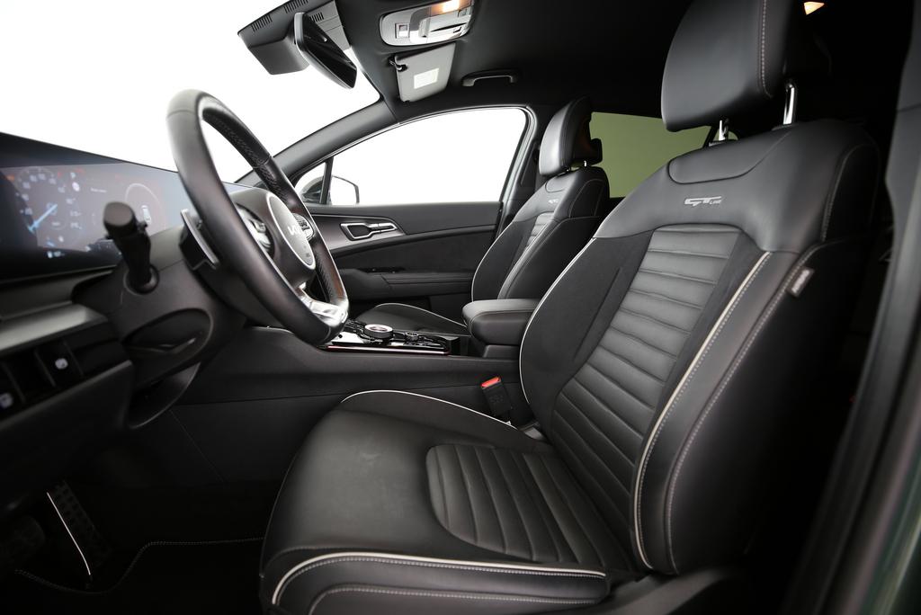 KIA Sportage 1.6 T-GDi Hybrid GT-Line-image-2