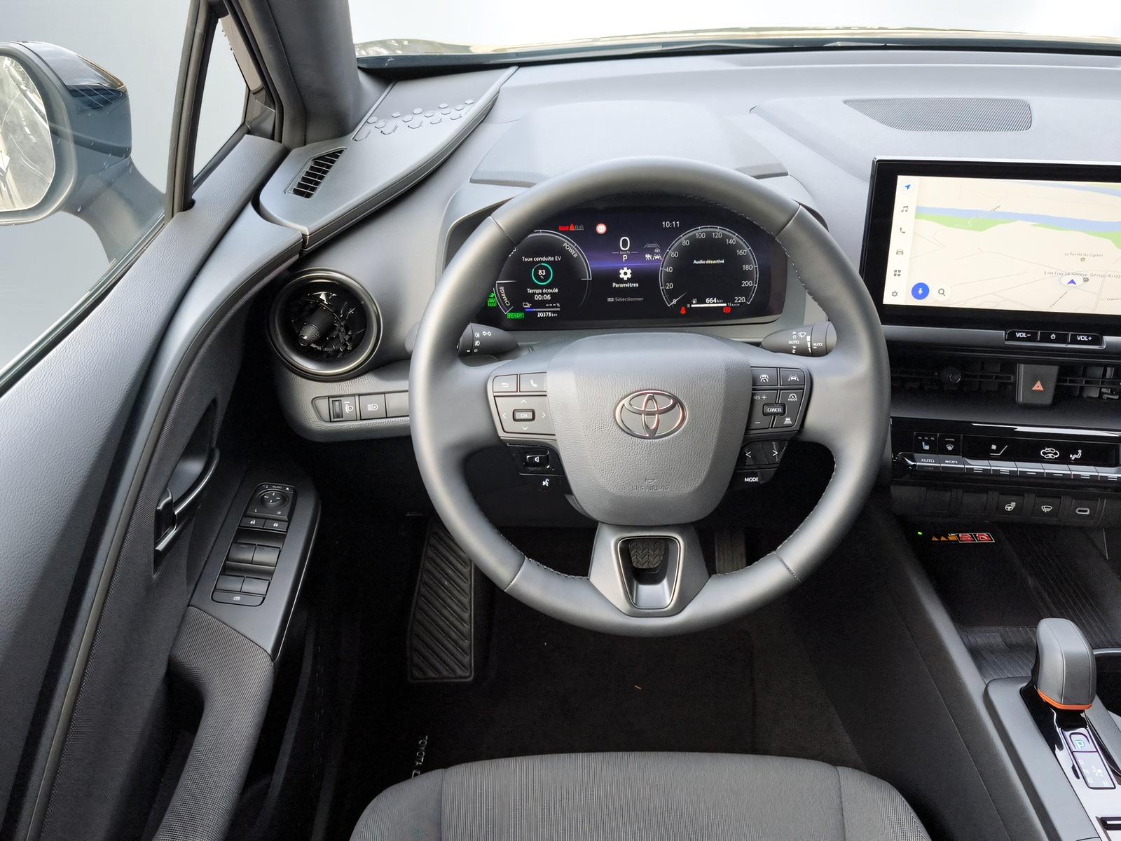 TOYOTA C-HR 2.0 PHEV Swiss Edition-image-5