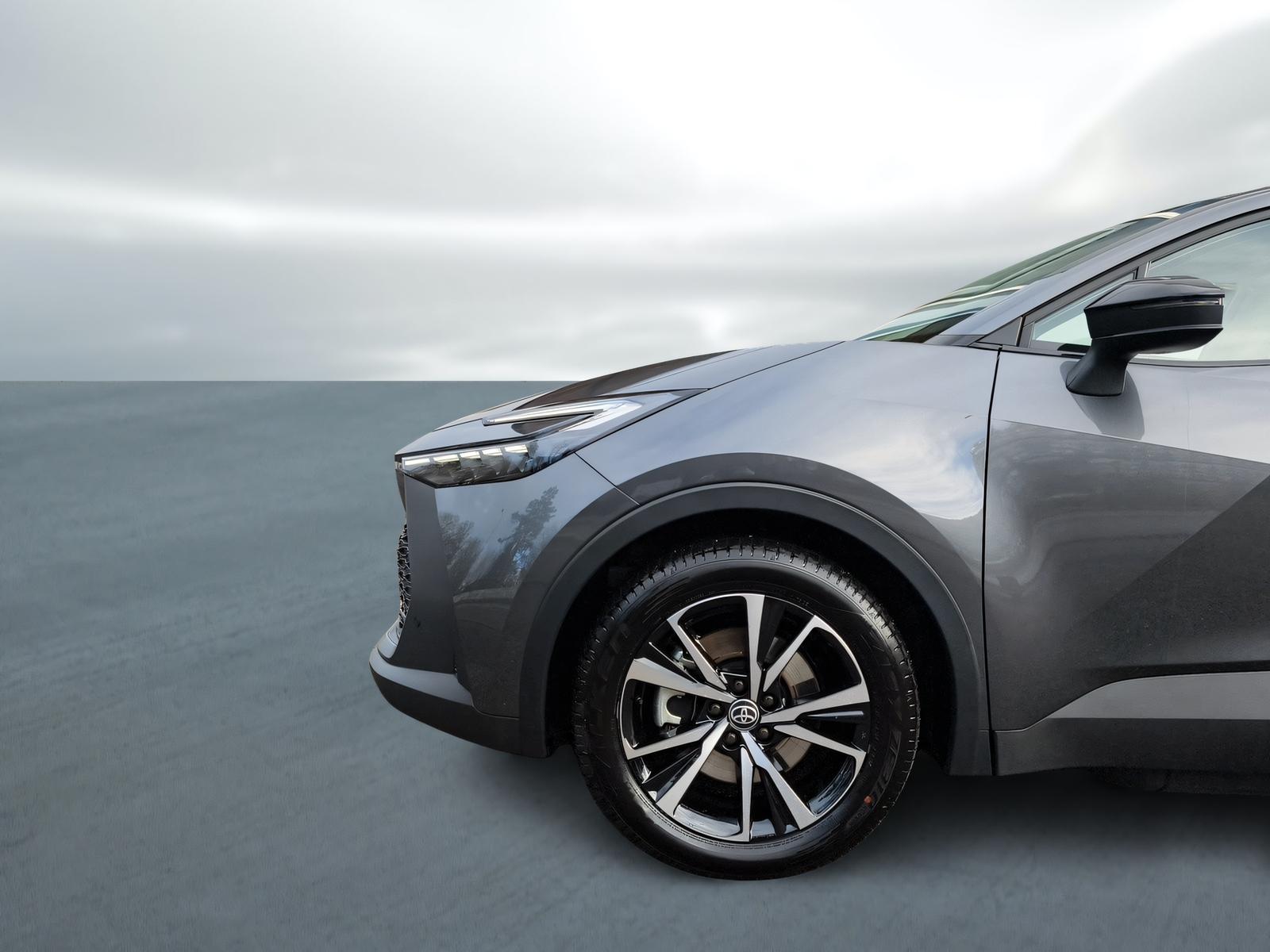 TOYOTA C-HR 2.0 PHEV Swiss Edition-image-14