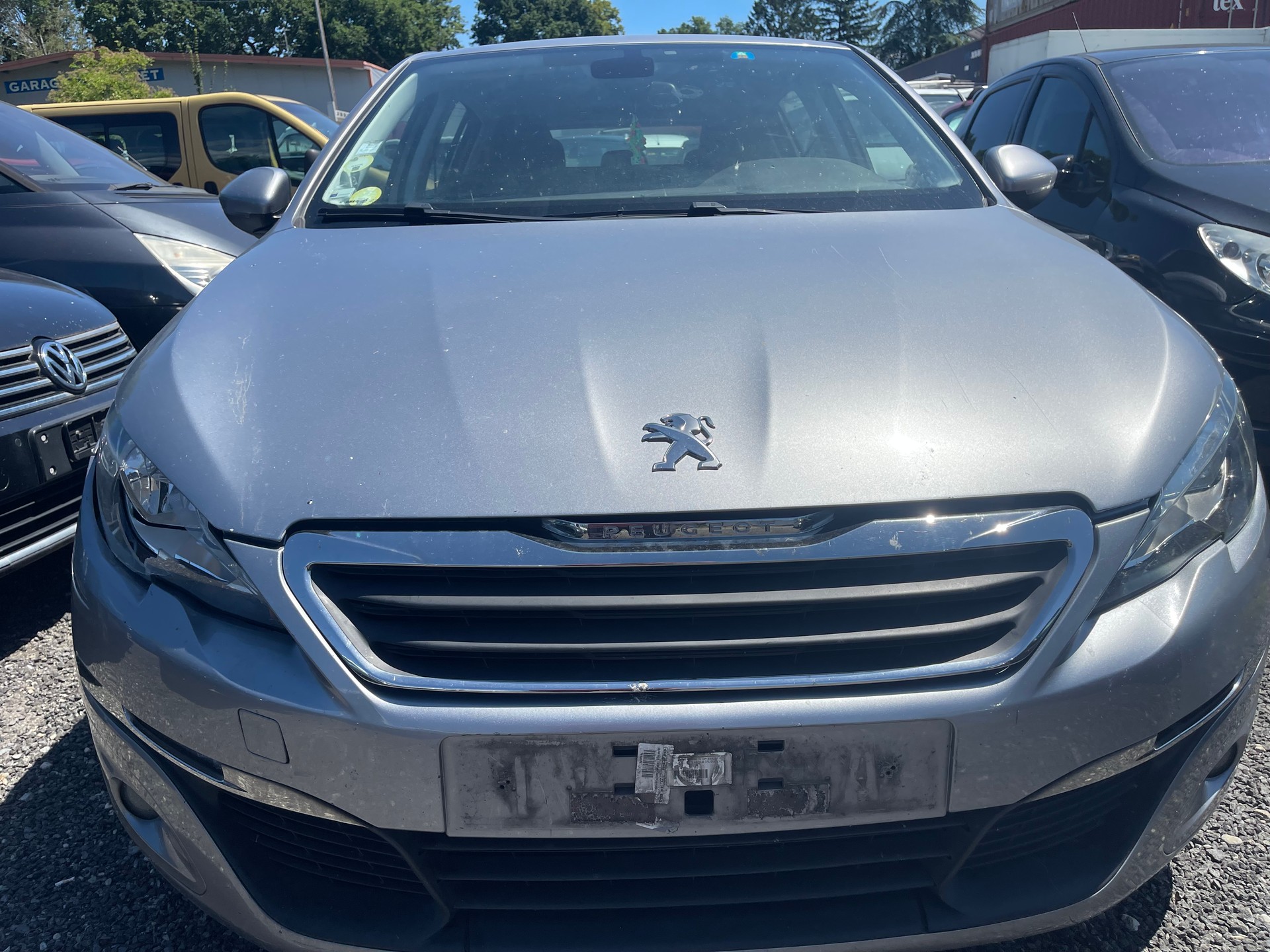 PEUGEOT Limousine-image-0