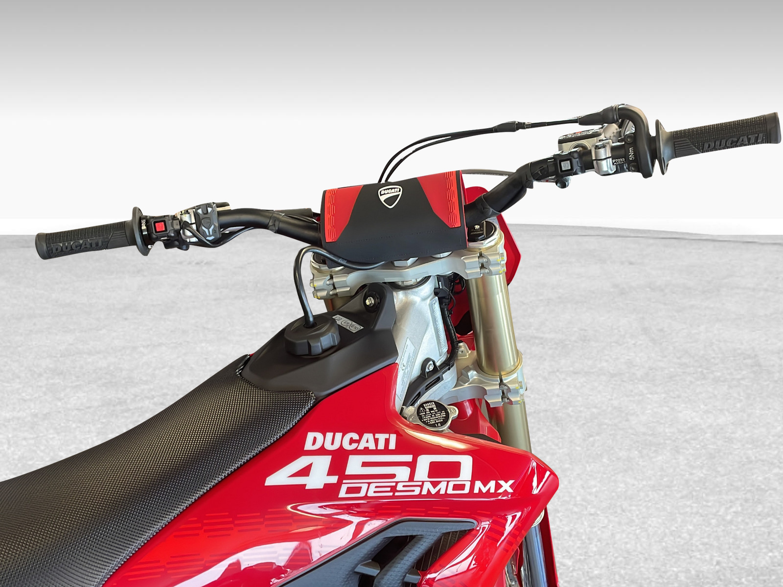 DUCATI Desmo 450 MX-image-6