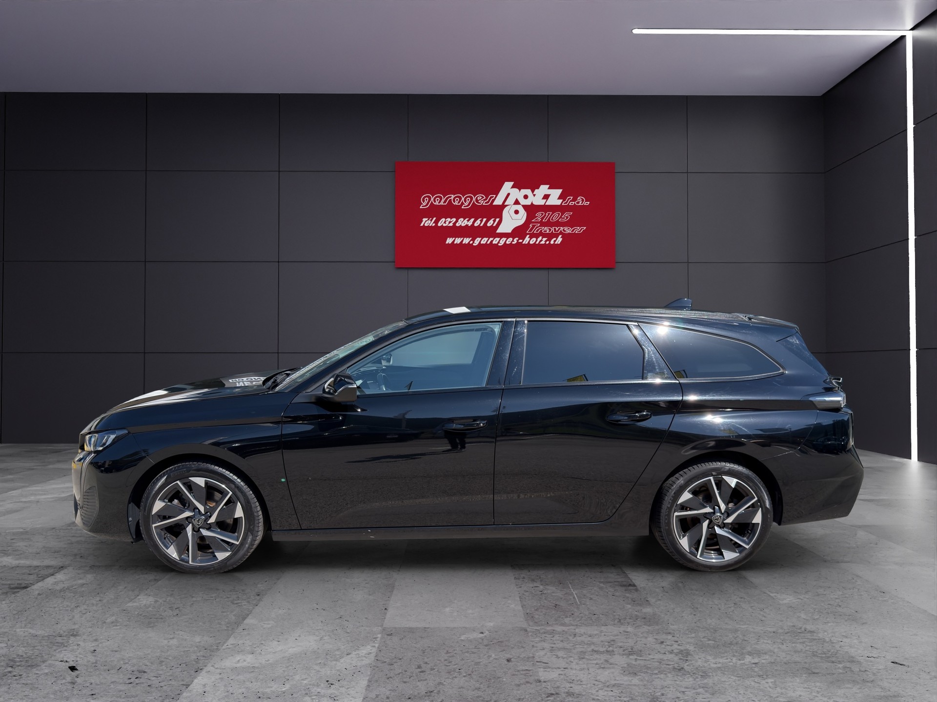 PEUGEOT 308 SW 1.2 Allure Pack-image-2
