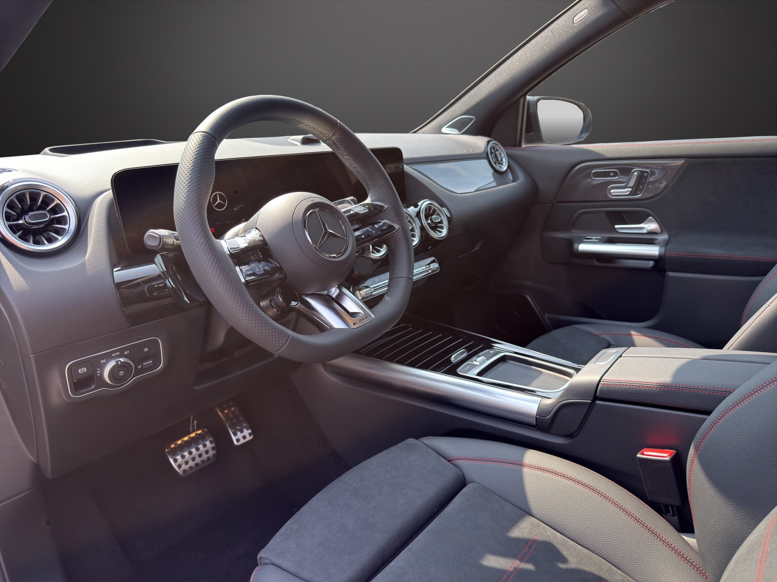 MERCEDES-BENZ GLA AMG 35 4Matic 8G-DCT-image-9