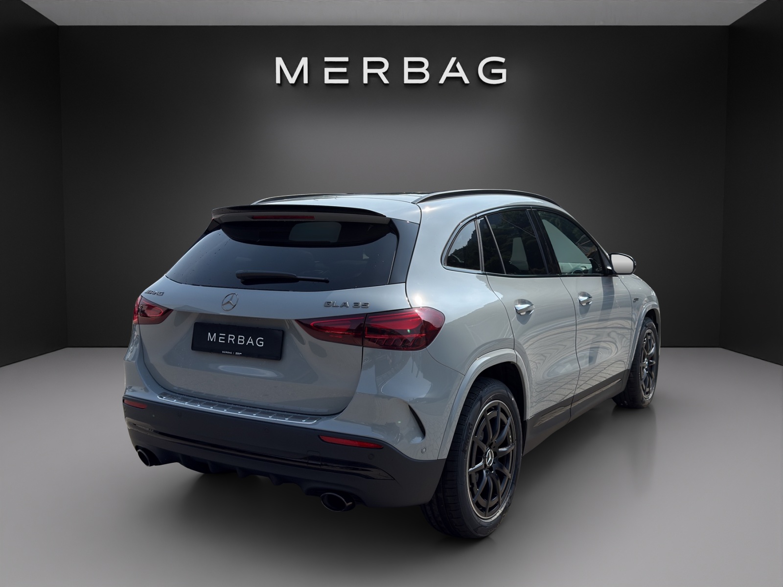 MERCEDES-BENZ GLA AMG 35 4Matic 8G-DCT-image-4