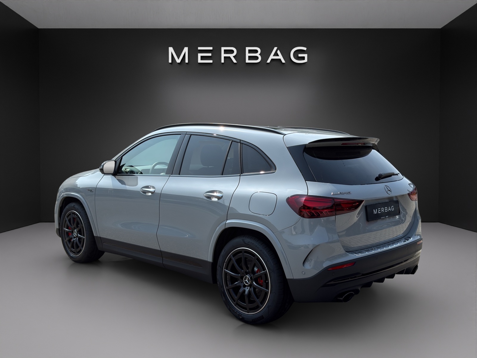 MERCEDES-BENZ GLA AMG 35 4Matic 8G-DCT-image-2