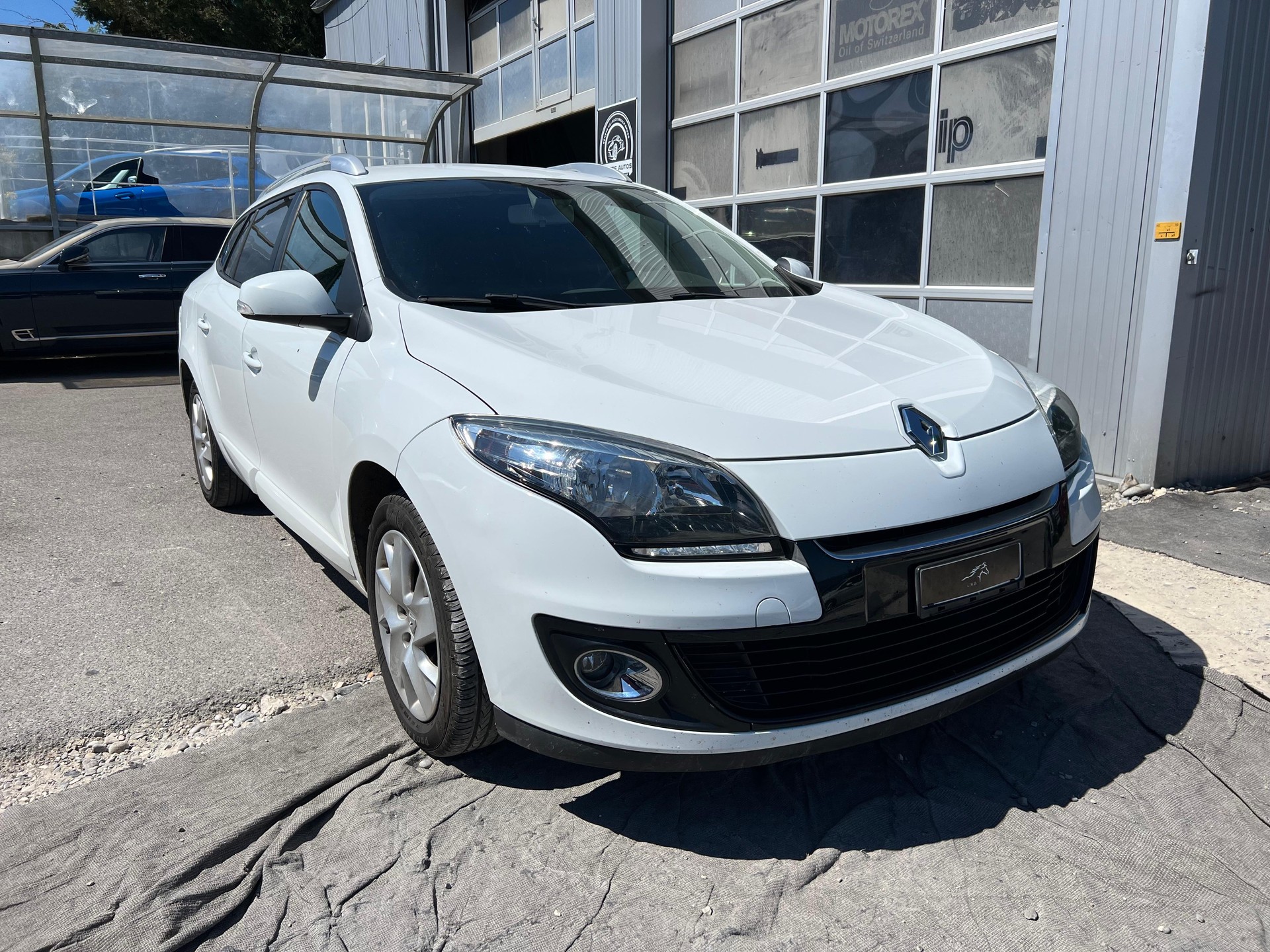RENAULT Mégane Grandtour 1.2 16V Turbo Dynamique-image-2