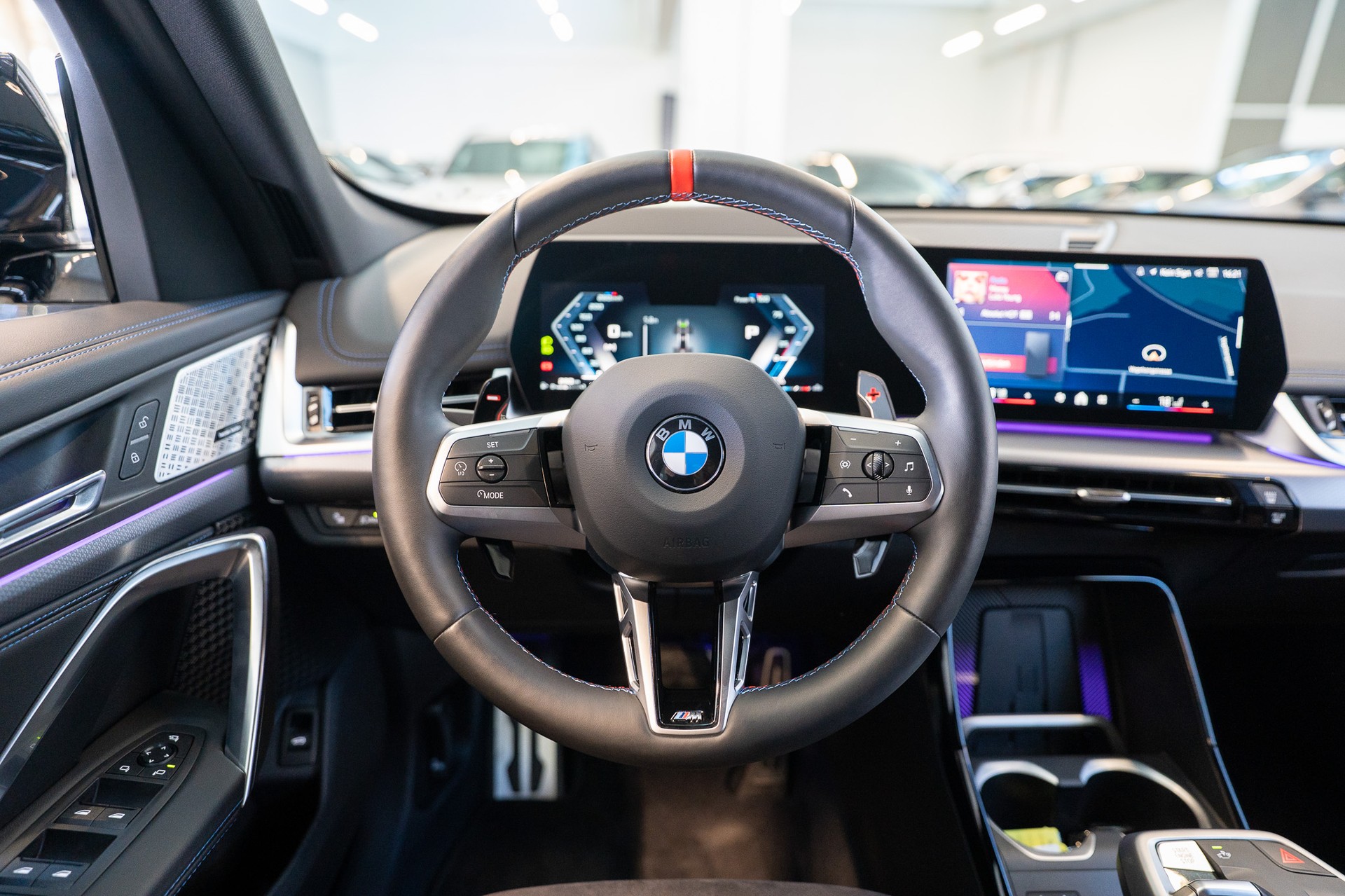 BMW X1 M35i M Sport Pro / 360°Kamera / HeadUp / Harman/Kardon-image-16