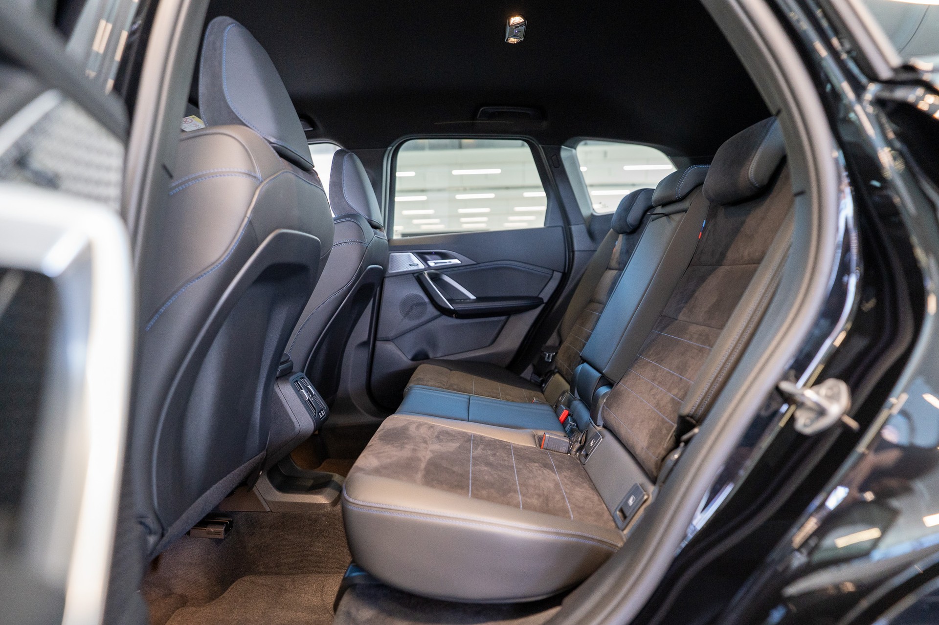 BMW X1 M35i M Sport Pro / 360°Kamera / HeadUp / Harman/Kardon-image-11