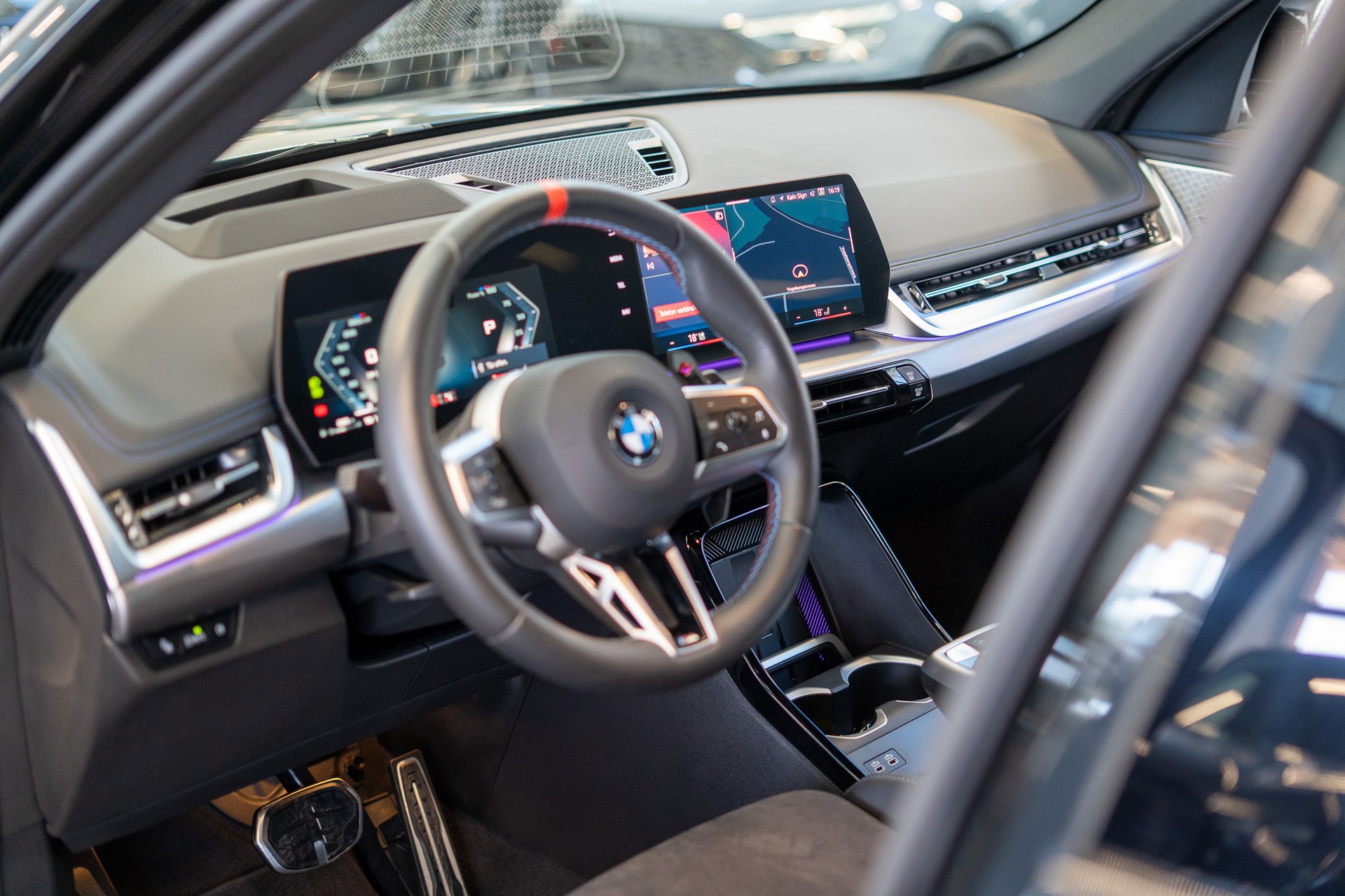 BMW X1 M35i M Sport Pro / 360°Kamera / HeadUp / Harman/Kardon-image-9