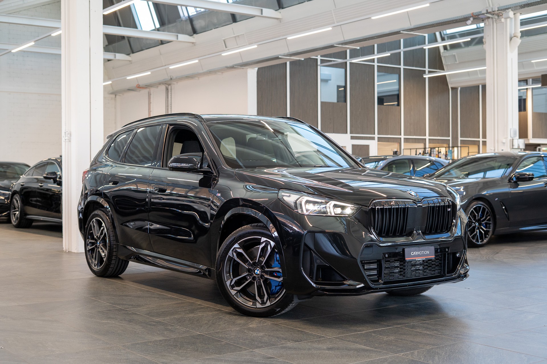 BMW X1 M35i M Sport Pro / 360°Kamera / HeadUp / Harman/Kardon-image-2