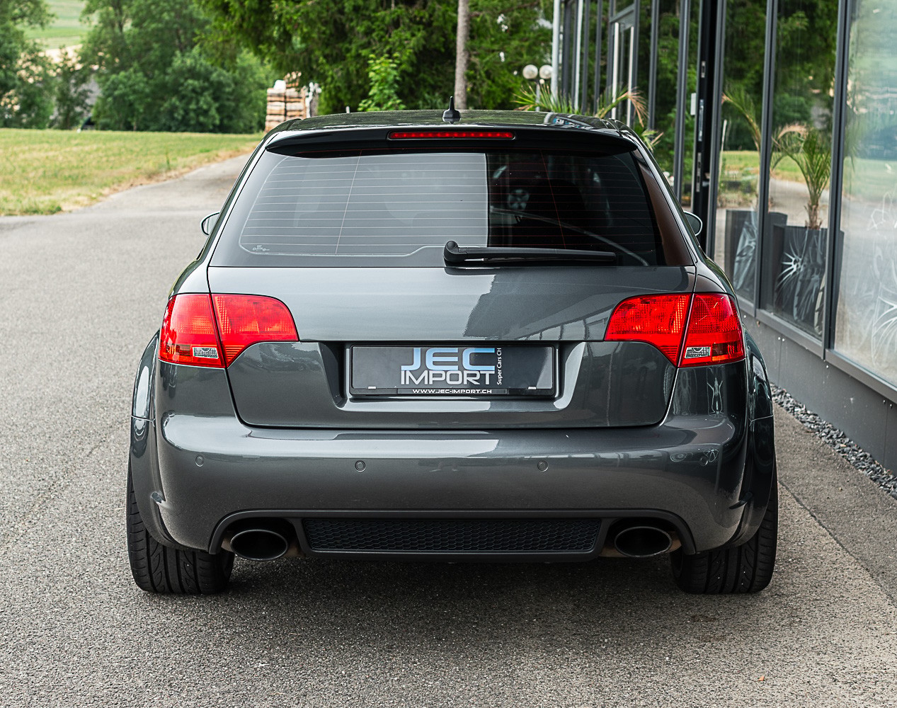 AUDI RS4 Avant 4.2 V8 quattro-image-4