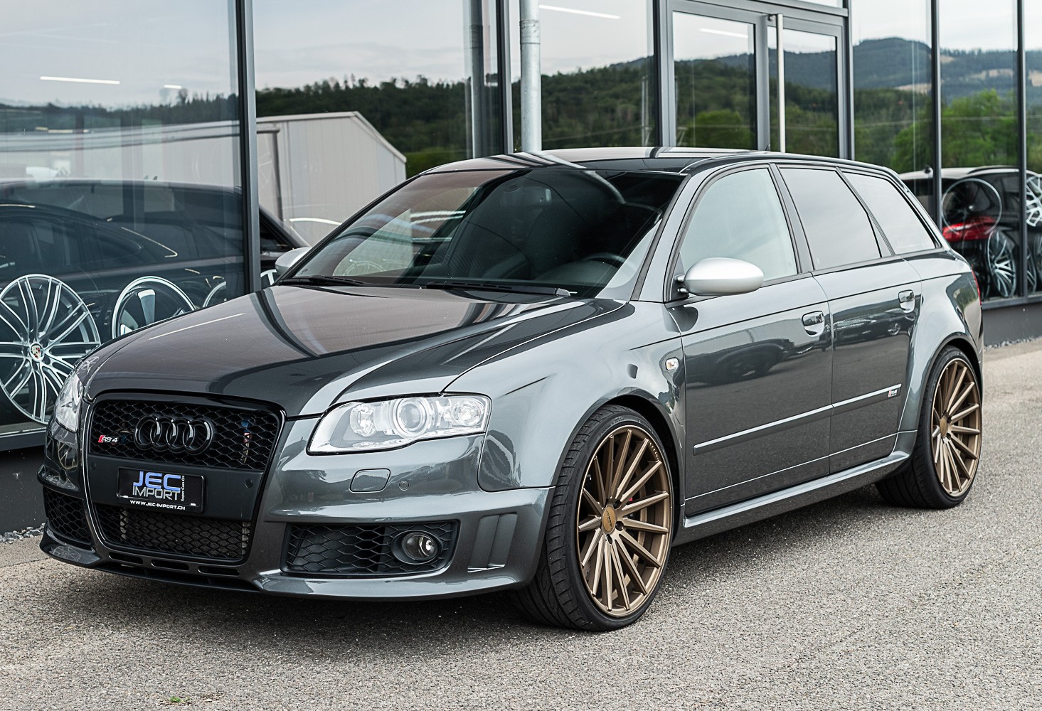 AUDI RS4 Avant 4.2 V8 quattro-showroom-element-2