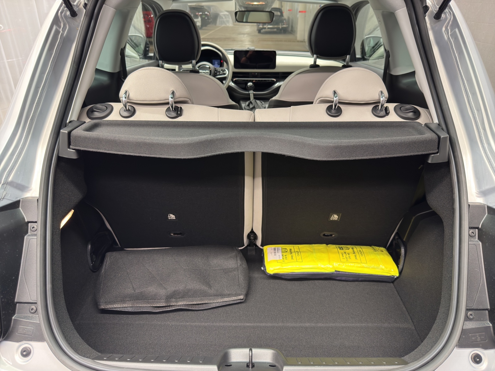 FIAT 500 1.0 Hybrid La Prima-image-10