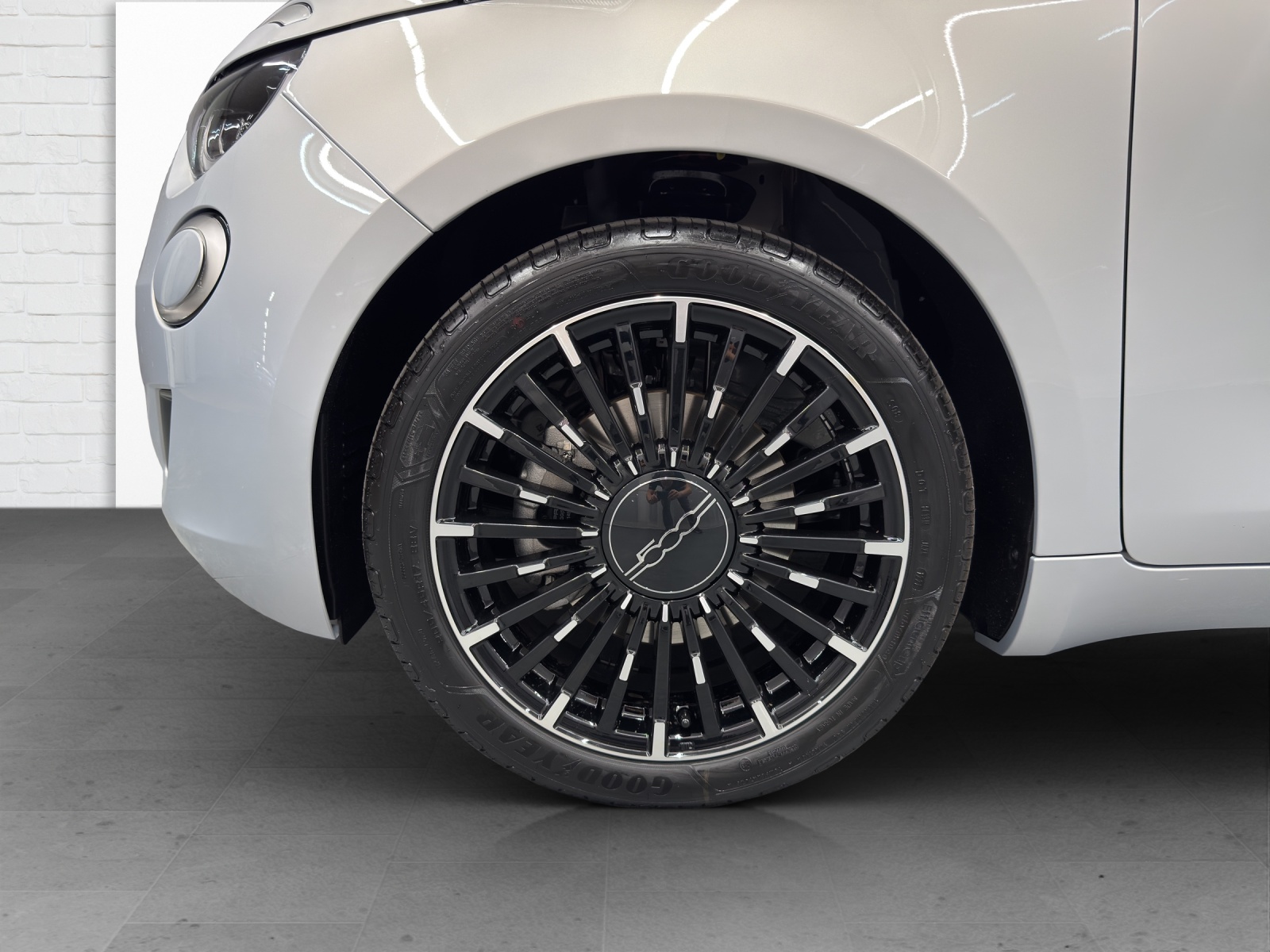 FIAT 500 1.0 Hybrid La Prima-image-5