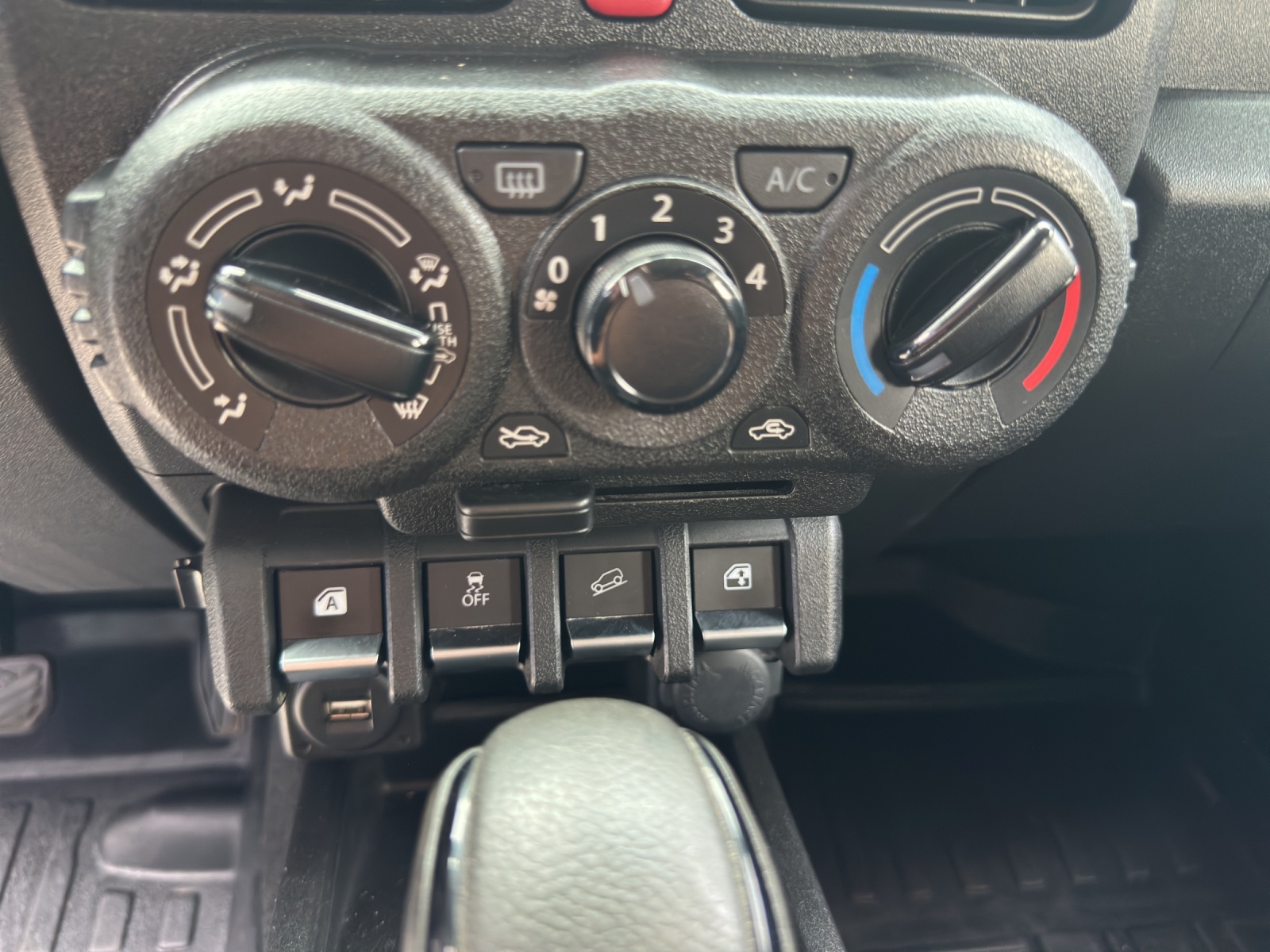 SUZUKI Jimny 1.5 Compact Top-image-16
