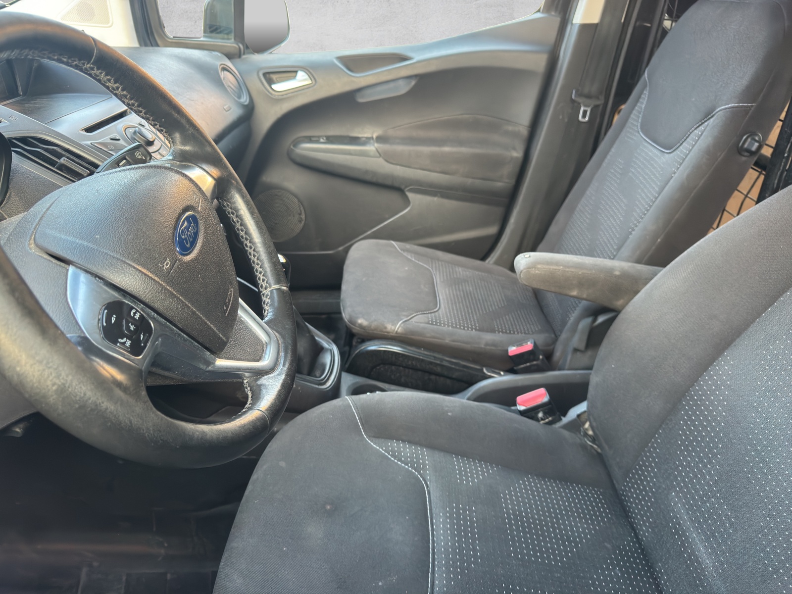 FORD Transit Courier Van 1.5 TDCi Trend-image-7