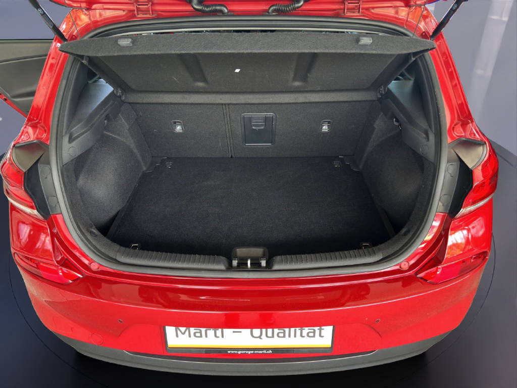 HYUNDAI i30 1.4 T-GDi Vertex-image-12
