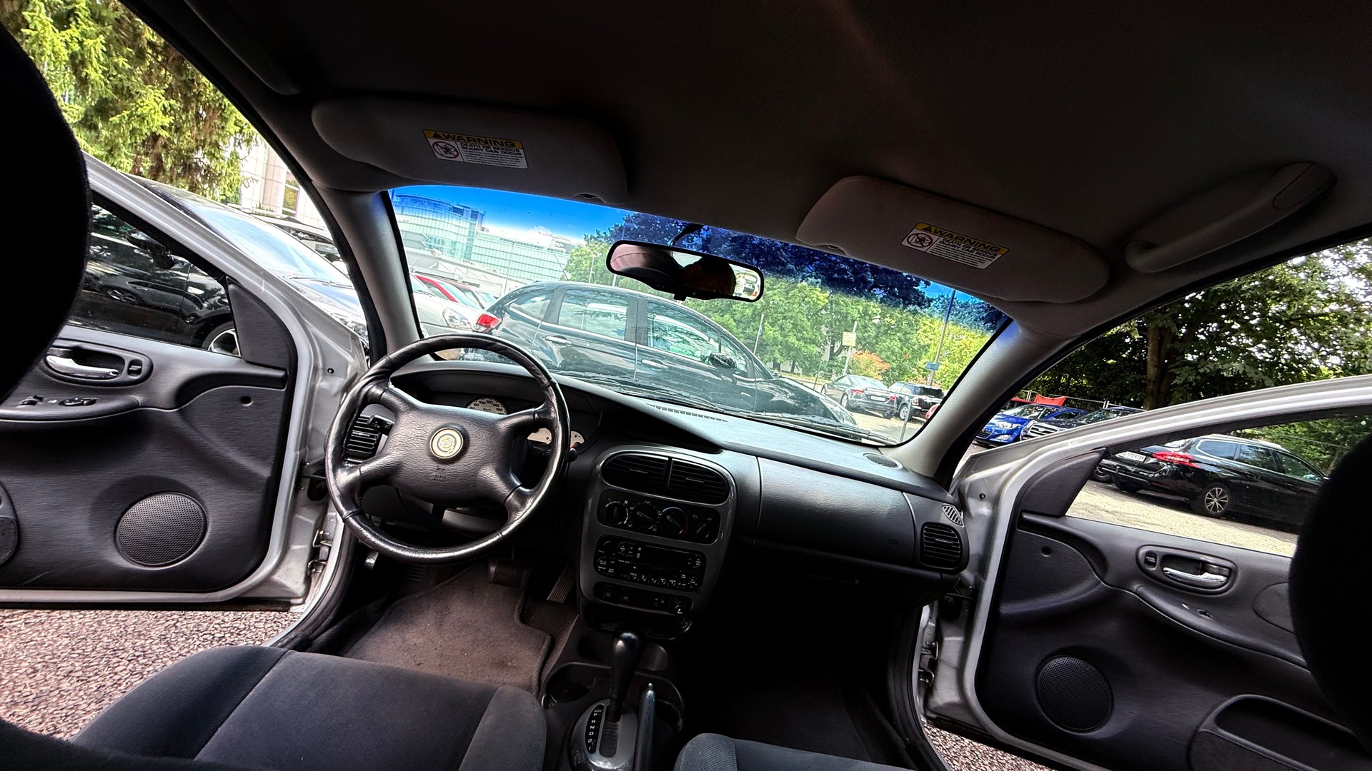 CHRYSLER Neon 2.0 LE-image-8