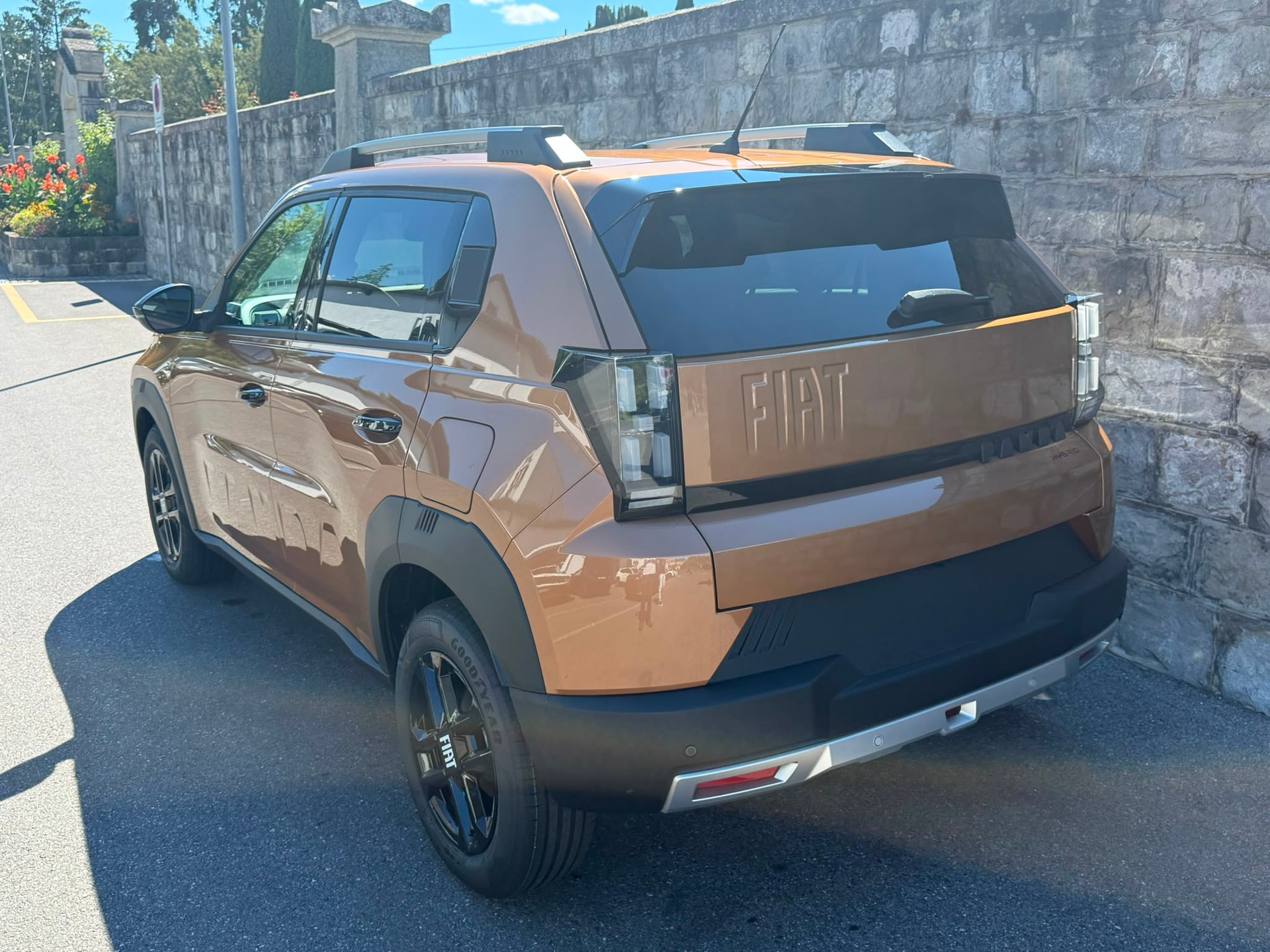 FIAT Grande Panda MHEV Icon-showroom-element-2