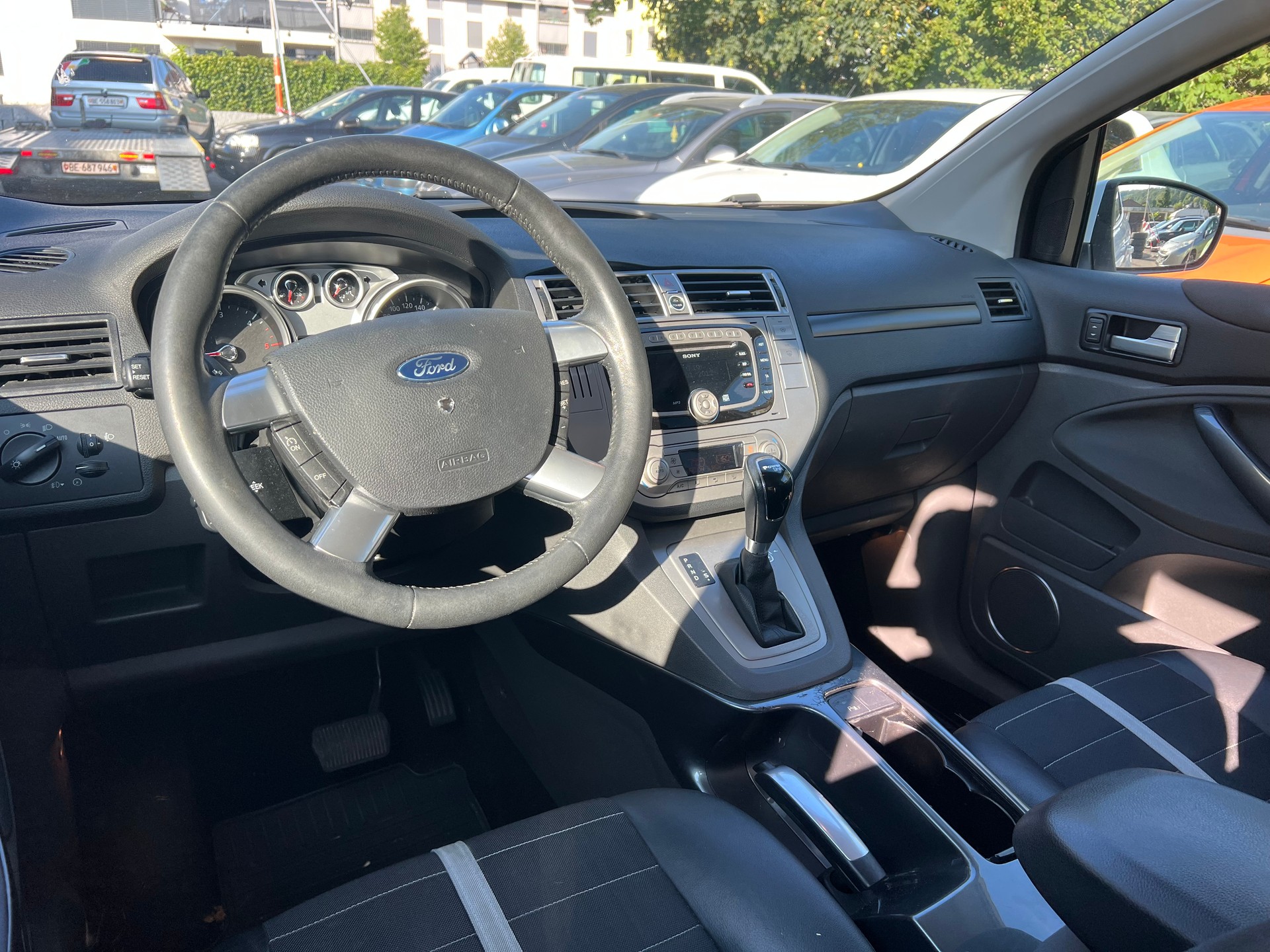 FORD Kuga 2.0 TDCi Titanium 4WD PowerShift-image-8