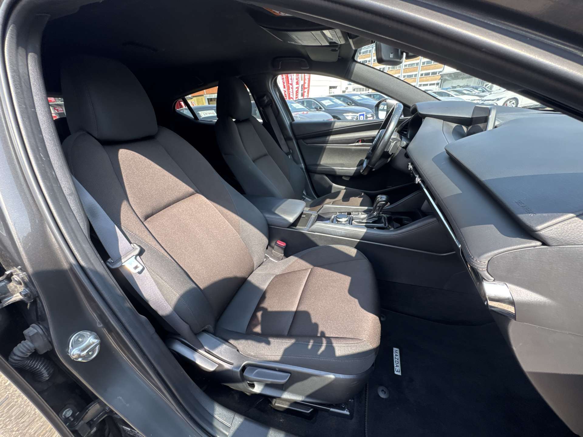 MAZDA 3 Hatchback SKYACTIV-X MHybrid 186 Revolution AWD Automat-image-12