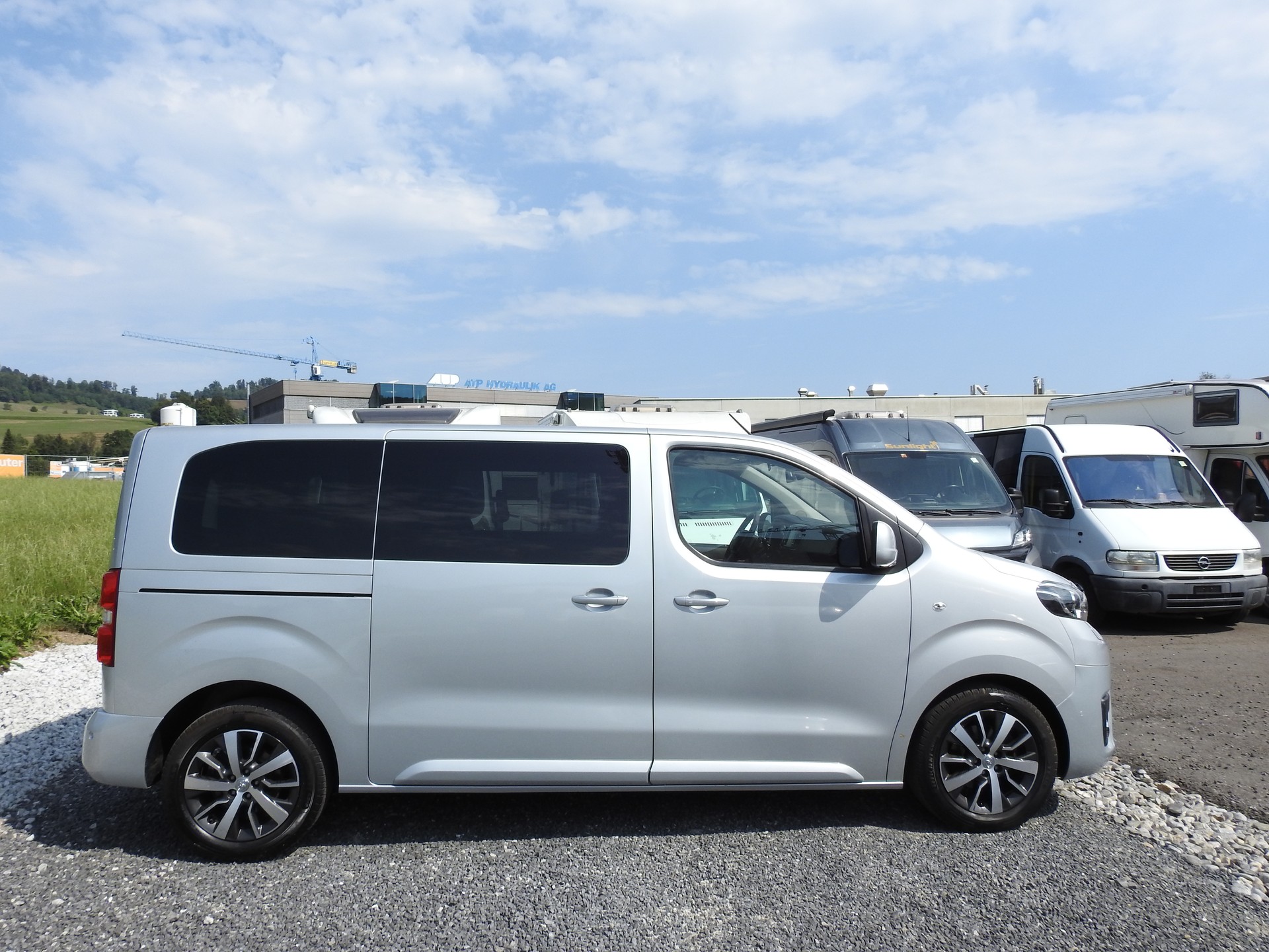 TOYOTA Proace Verso 2.0 D-4D Family L1 Automatic-image-6