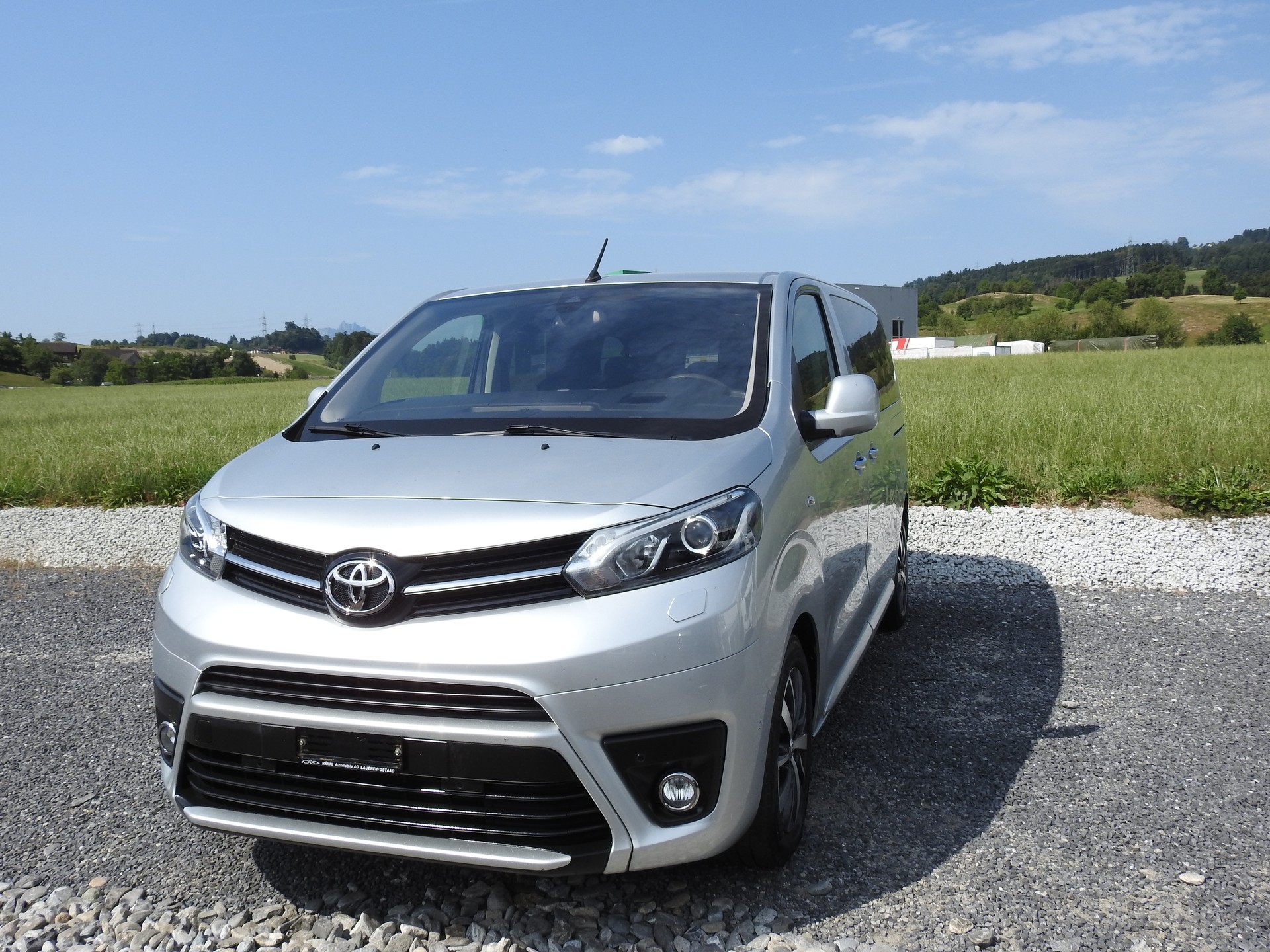 TOYOTA Proace Verso 2.0 D-4D Family L1 Automatic-image-0