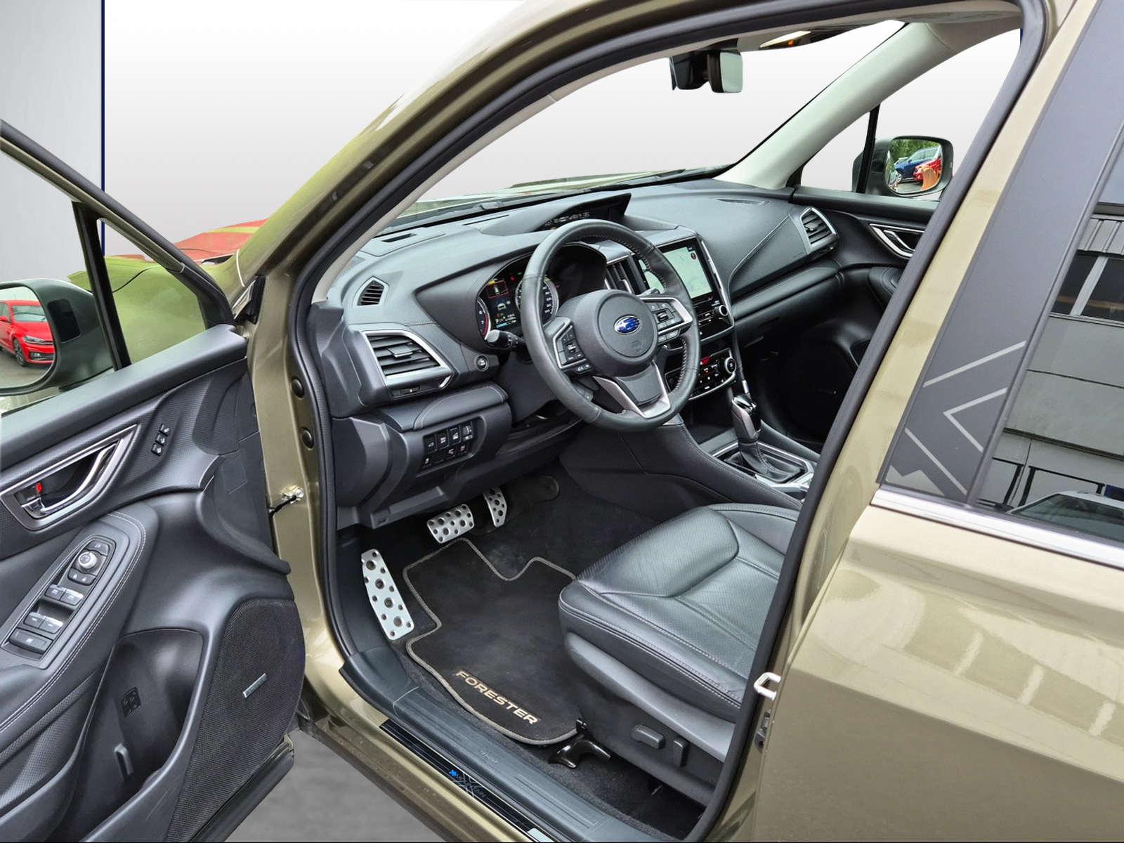 SUBARU Forester Station 2.0i e-Boxer Luxury-image-5