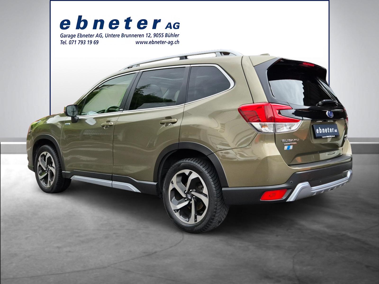 SUBARU Forester Station 2.0i e-Boxer Luxury-image-3