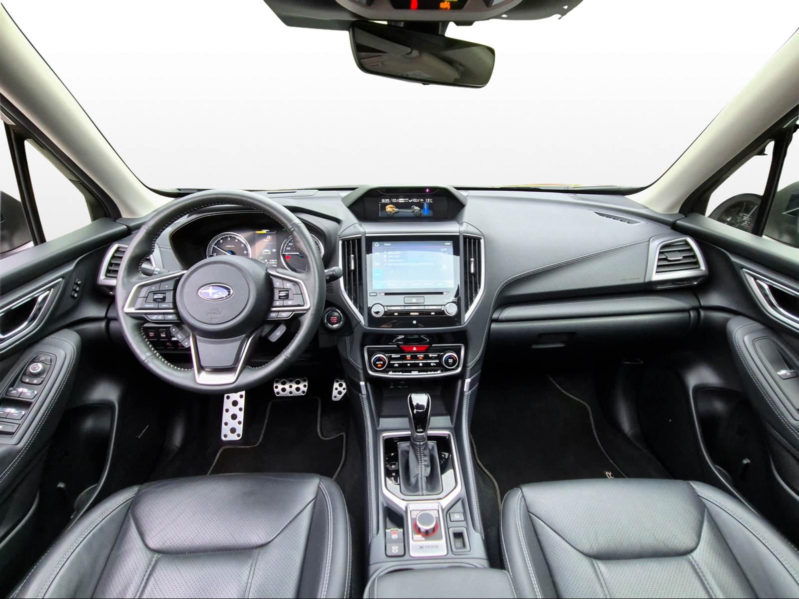 SUBARU Forester Station 2.0i e-Boxer Luxury-image-9
