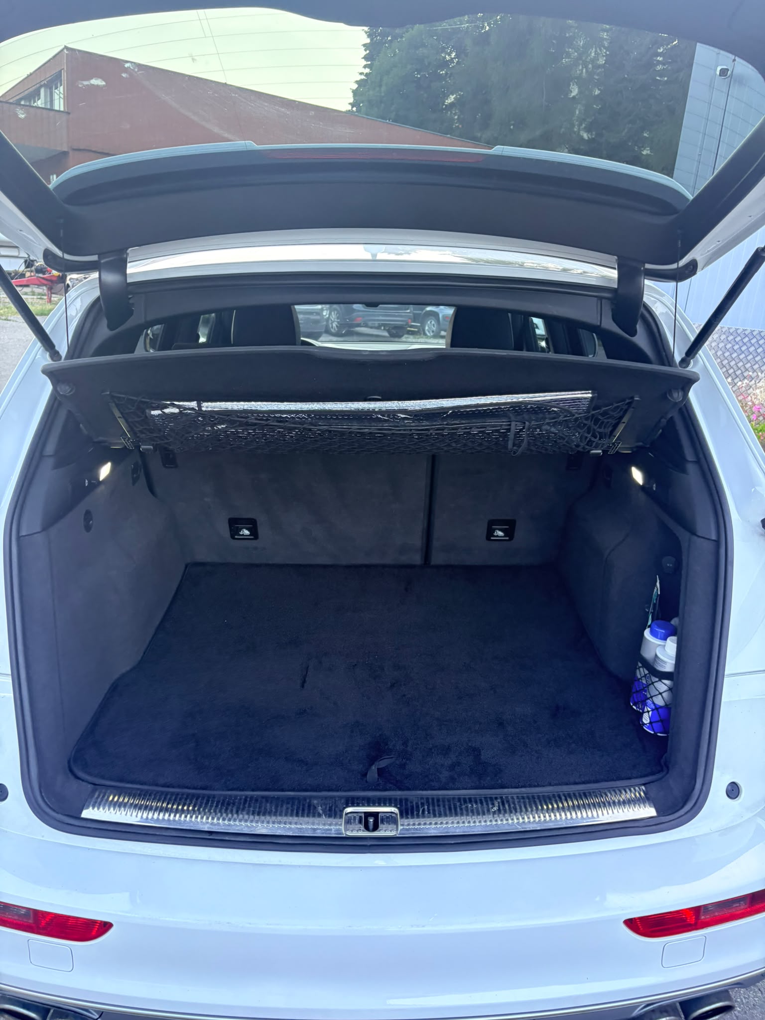 AUDI SQ5 3.0 TDI quattro tiptronic-image-9