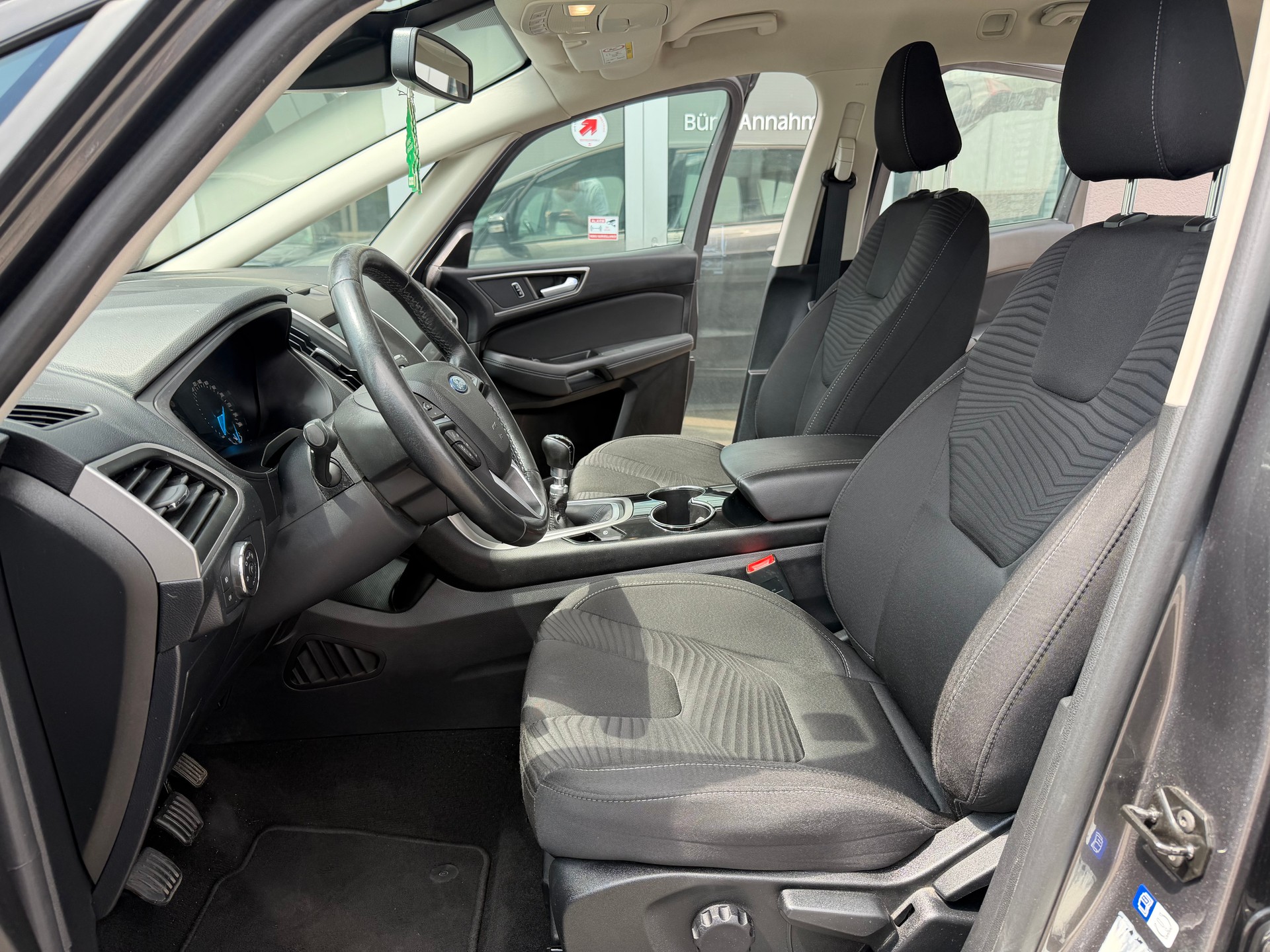 FORD S-Max 1.5 SCTi Titanium-image-8