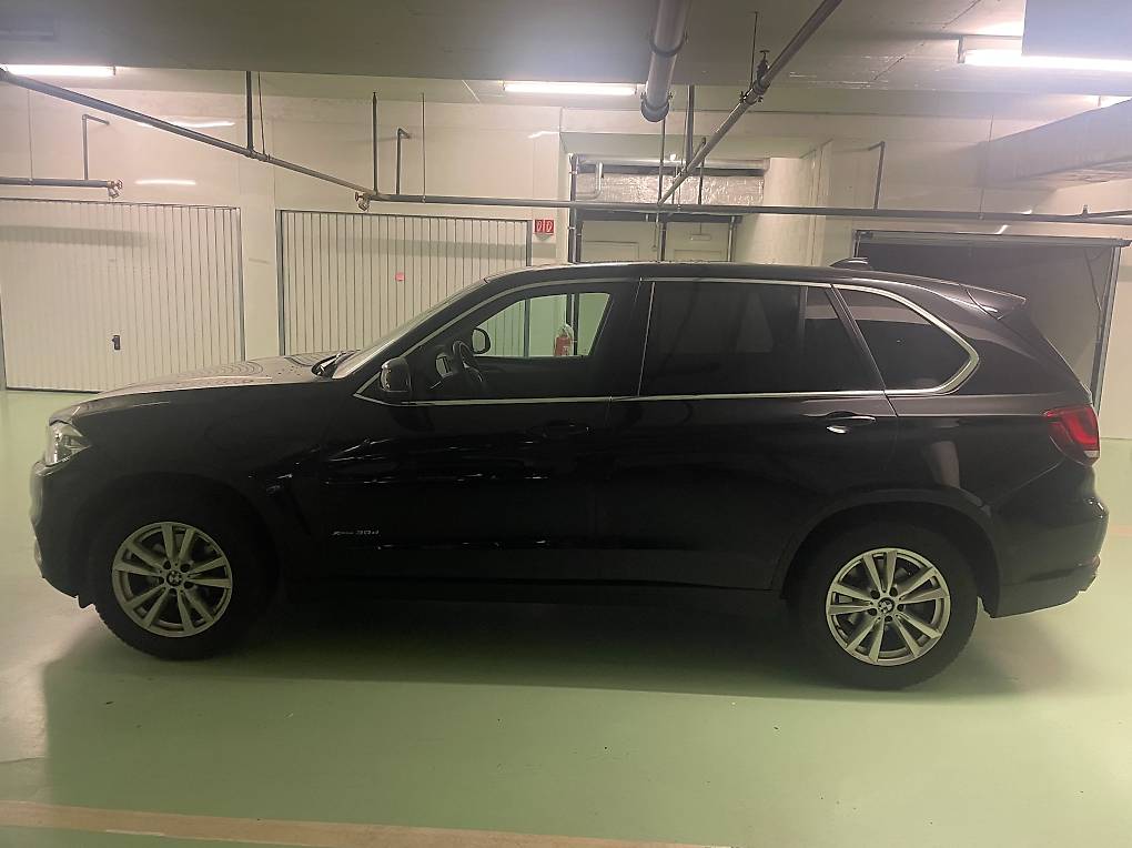 BMW X5-image-2