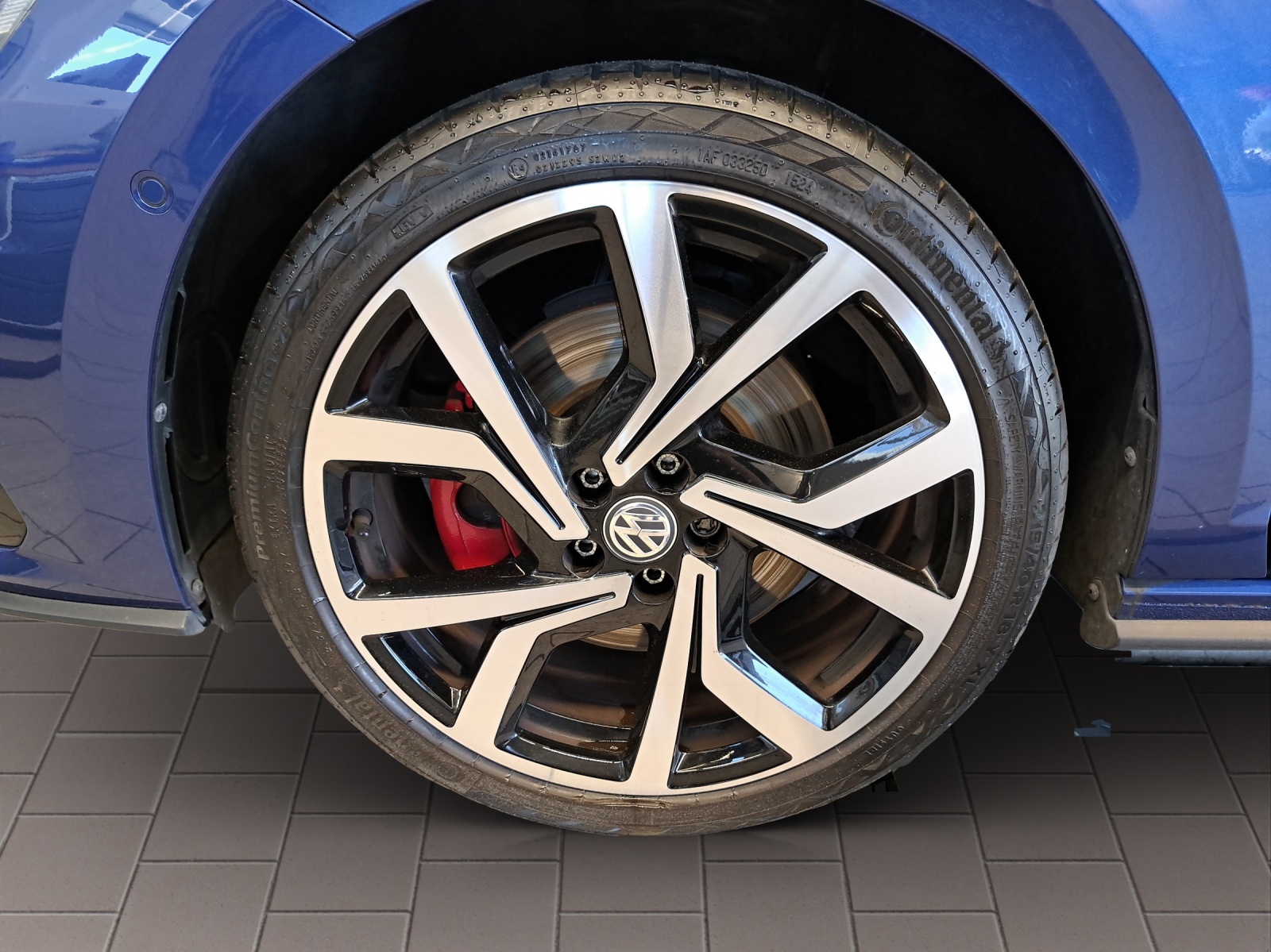 VW Polo 2.0 TSI GTI DSG-image-8