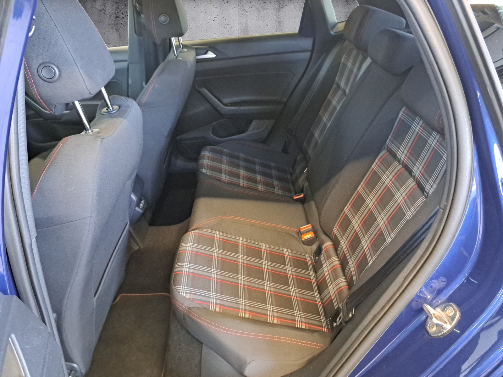 VW Polo 2.0 TSI GTI DSG-image-15