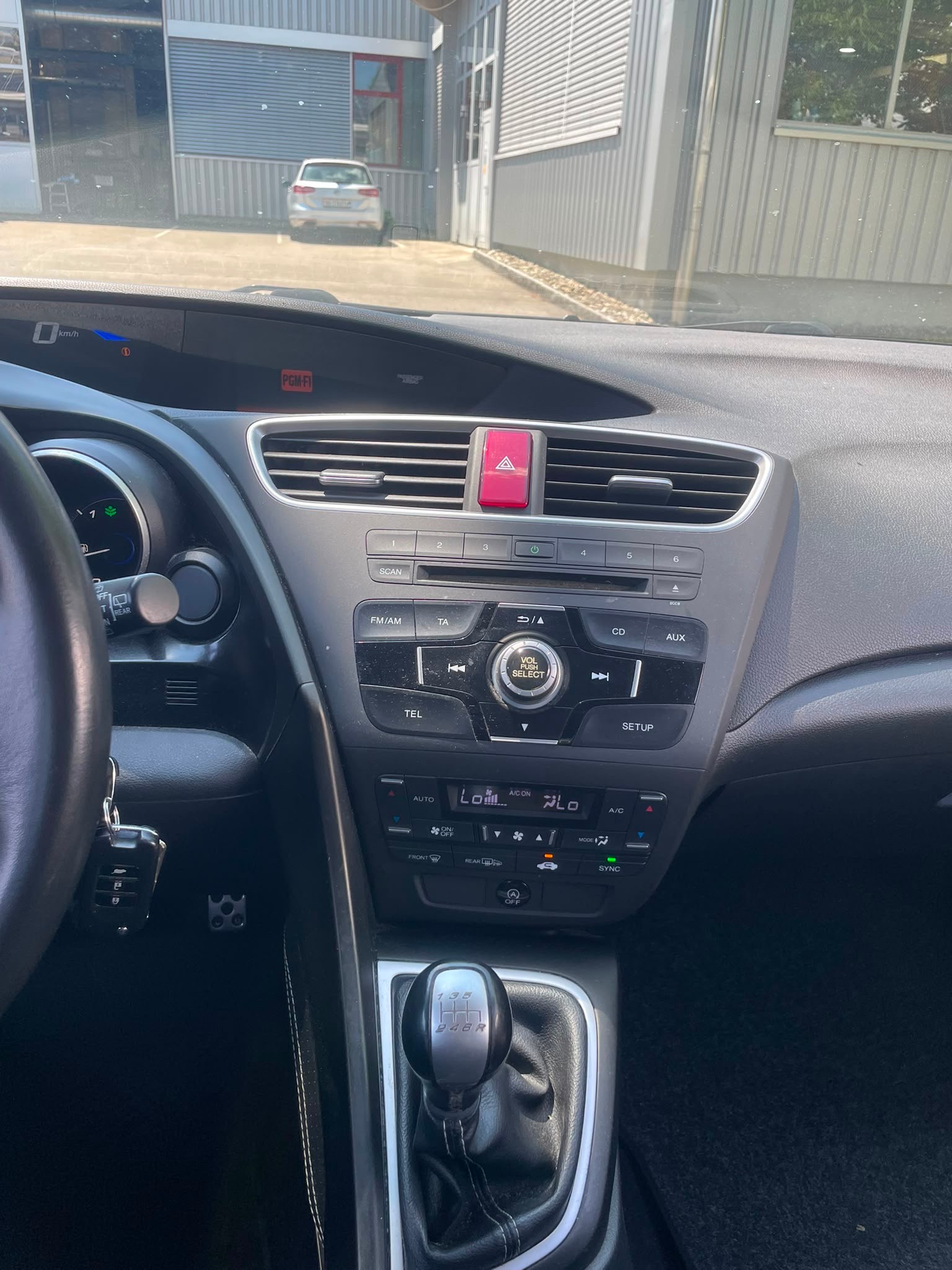 HONDA Civic 1.6i-DTEC Sport-image-6