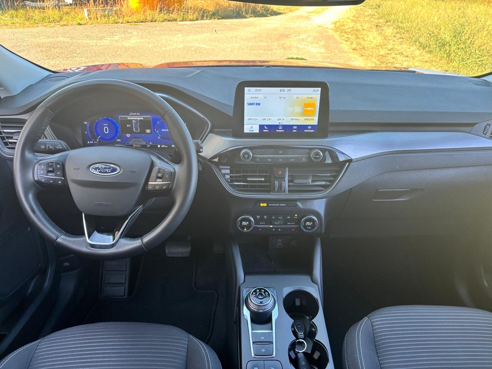 FORD Kuga 1.5 TDCi Titanium X 2WD Automat-image-10