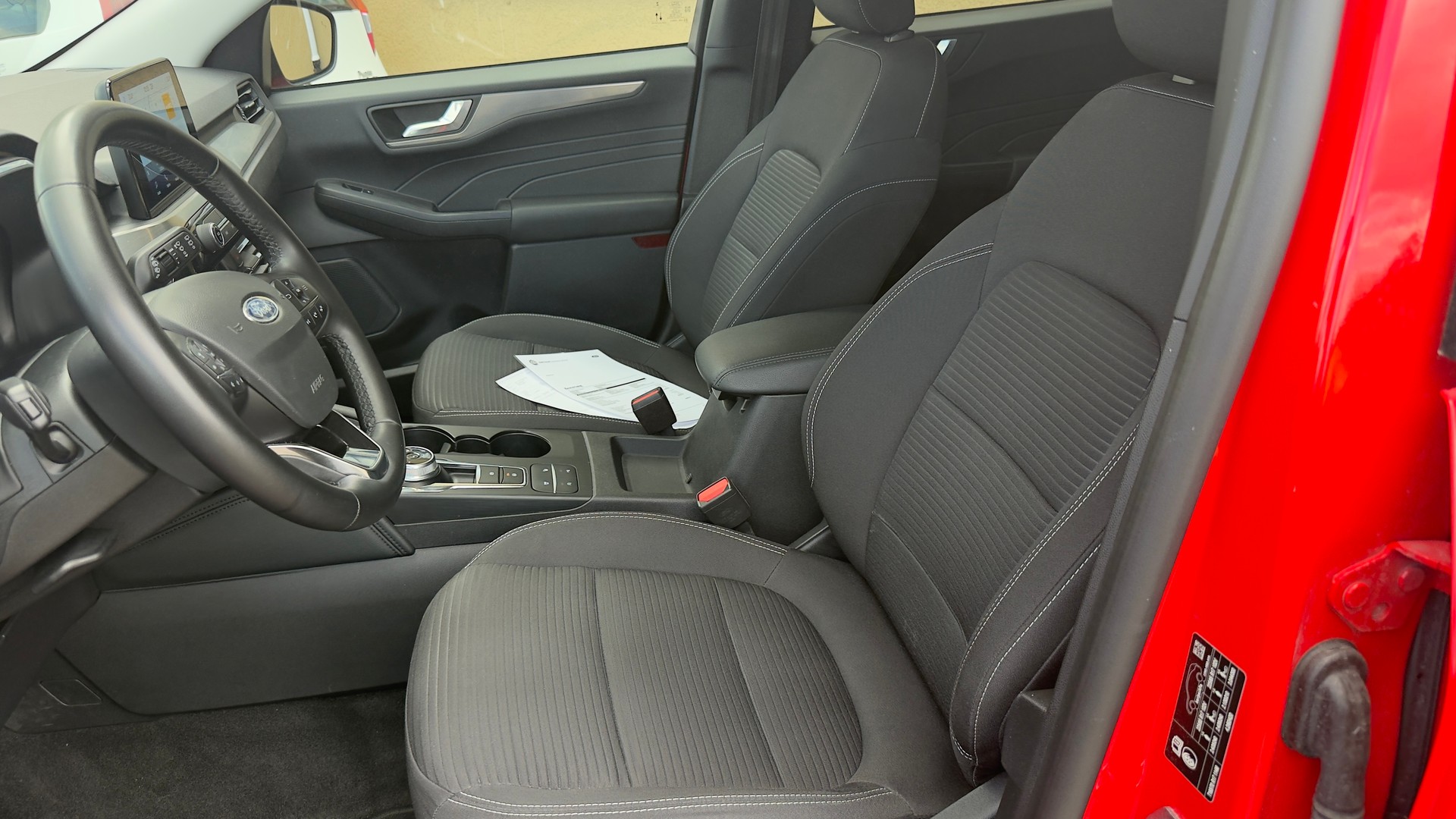 FORD Kuga 1.5 TDCi Titanium X 2WD Automat-image-15