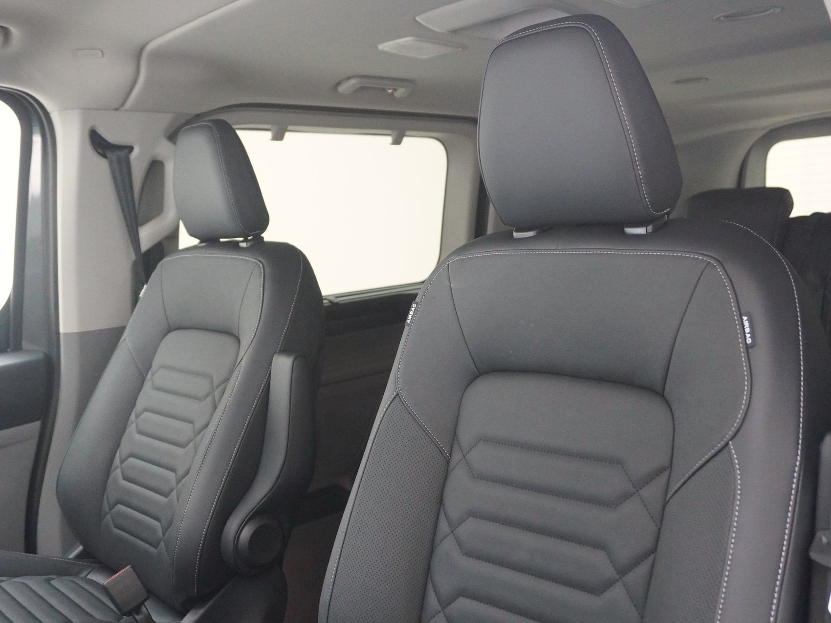 FORD Tourneo Custom 320 L1 2.0 TDCI 4x4 Titanium X-image-13