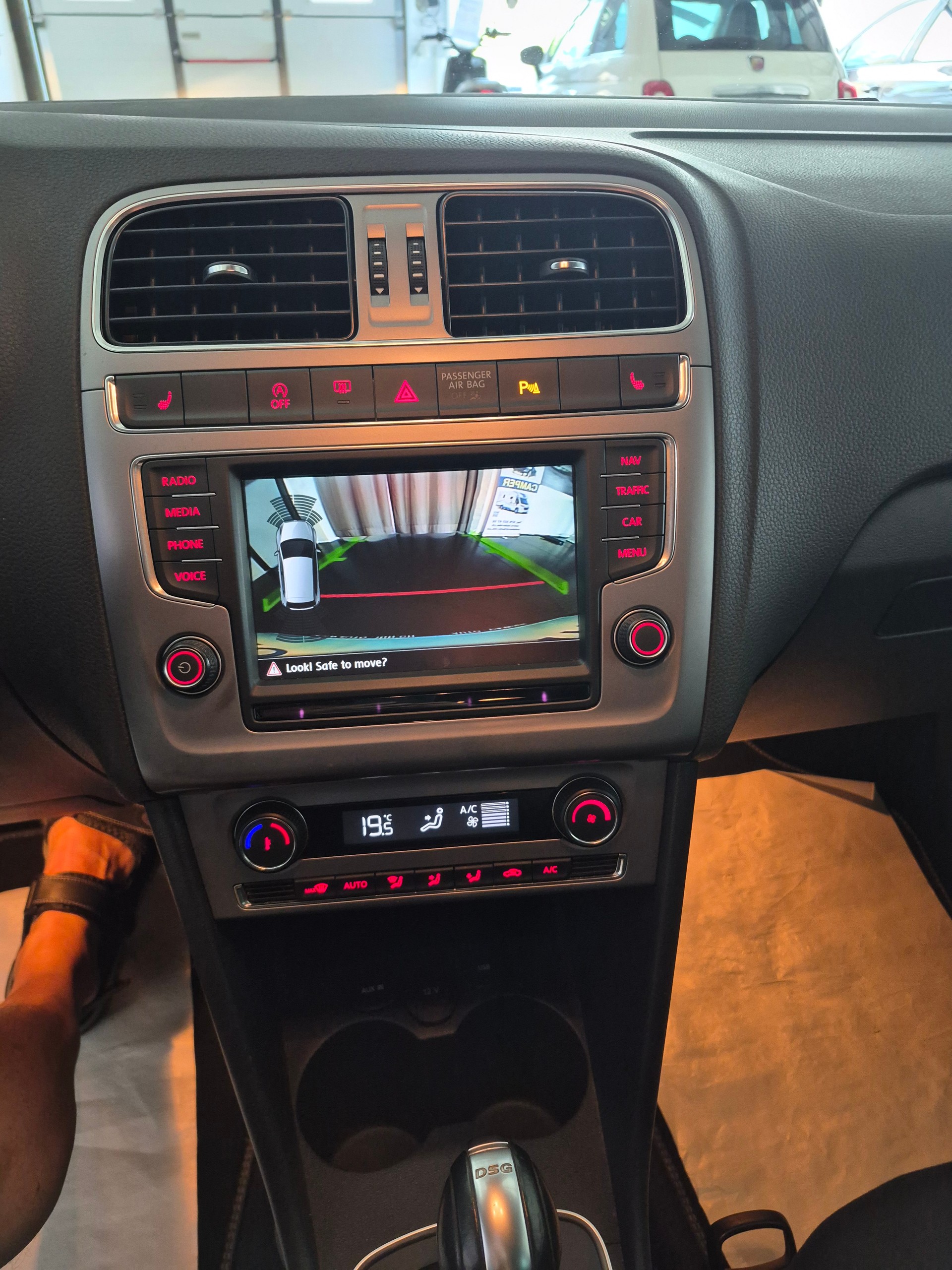 VW Polo 1.2 TSI BMT Lounge DSG-image-6