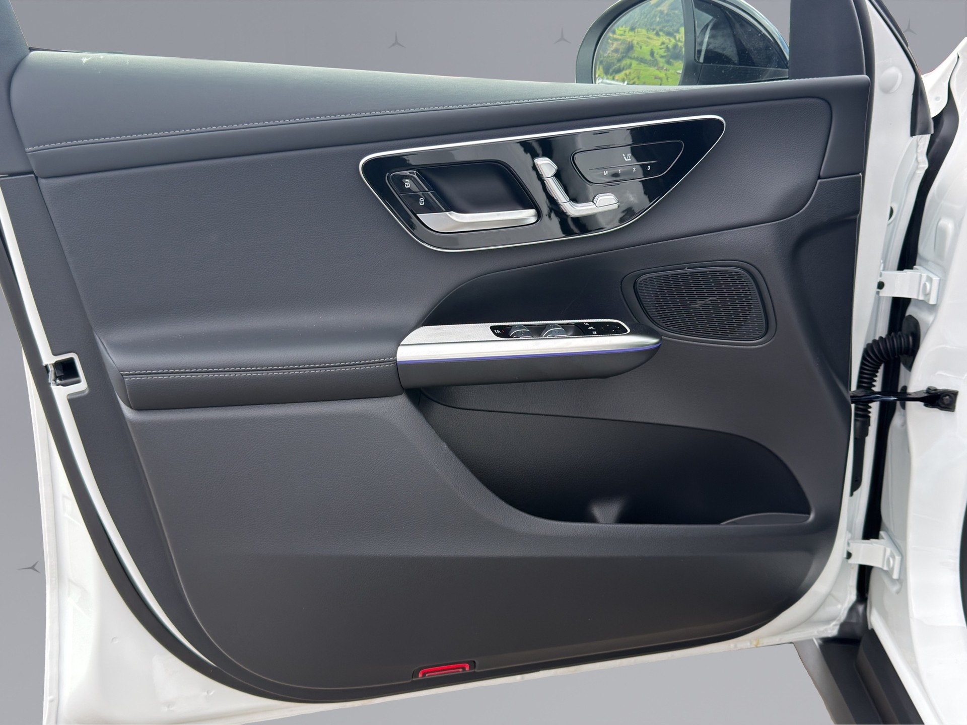 MERCEDES-BENZ GLC 220 d AMG Line 4matic-image-15