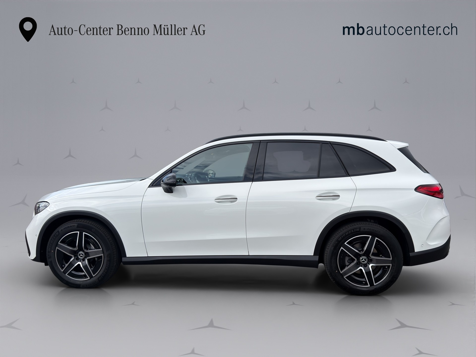 MERCEDES-BENZ GLC 220 d AMG Line 4matic-image-2