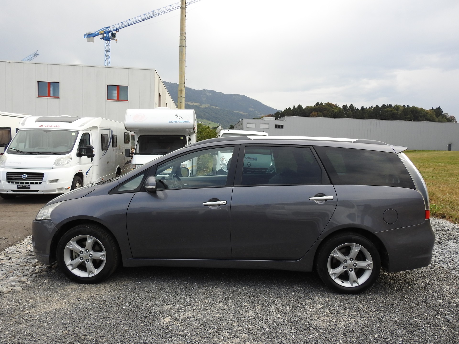 MITSUBISHI Grandis 2.0 16V DID Swiss Edition-image-2