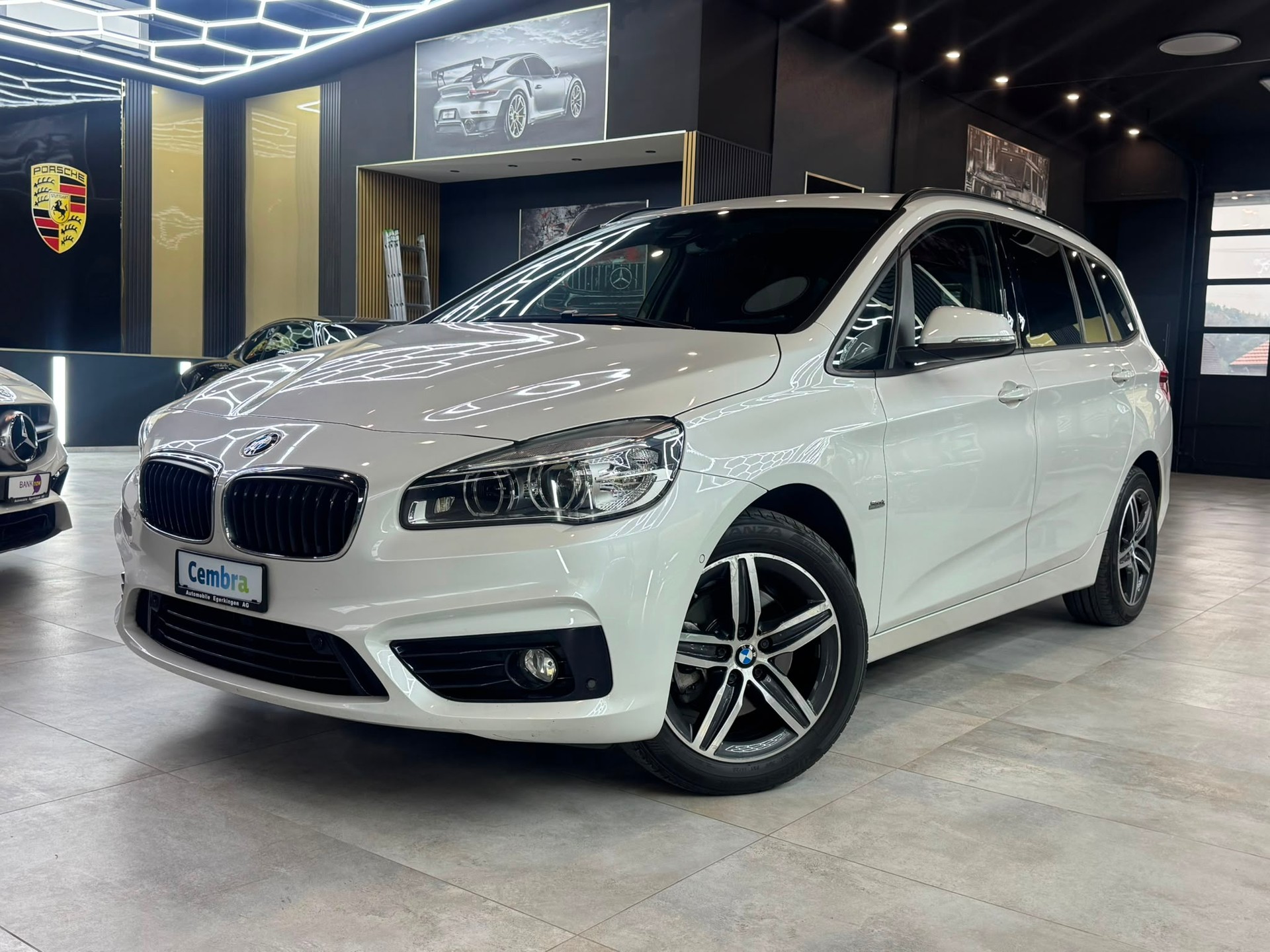 BMW 218d xDrive Gran Tourer Sport Line-image-0
