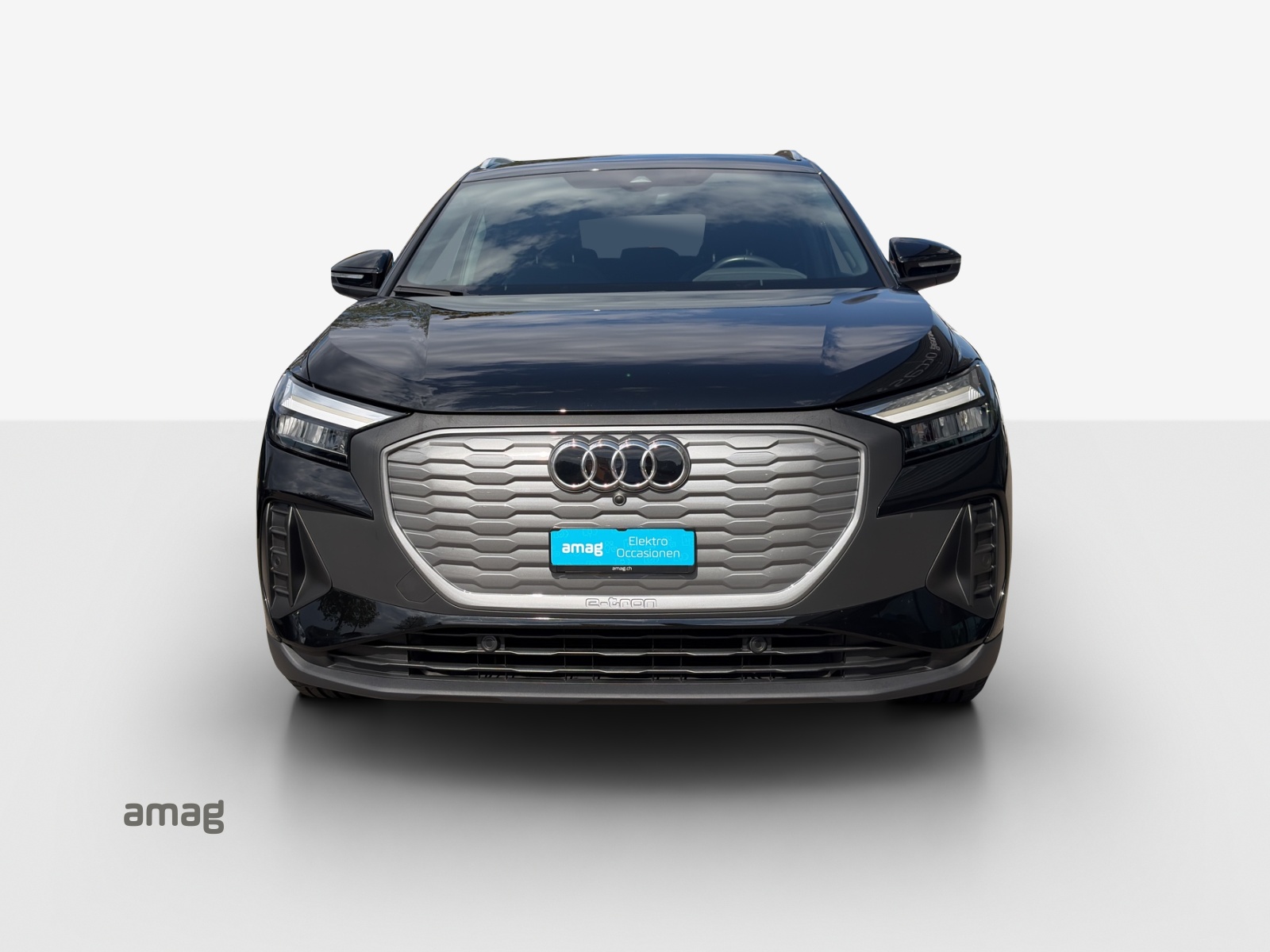 AUDI Q4 e-tron 45 quattro-image-6