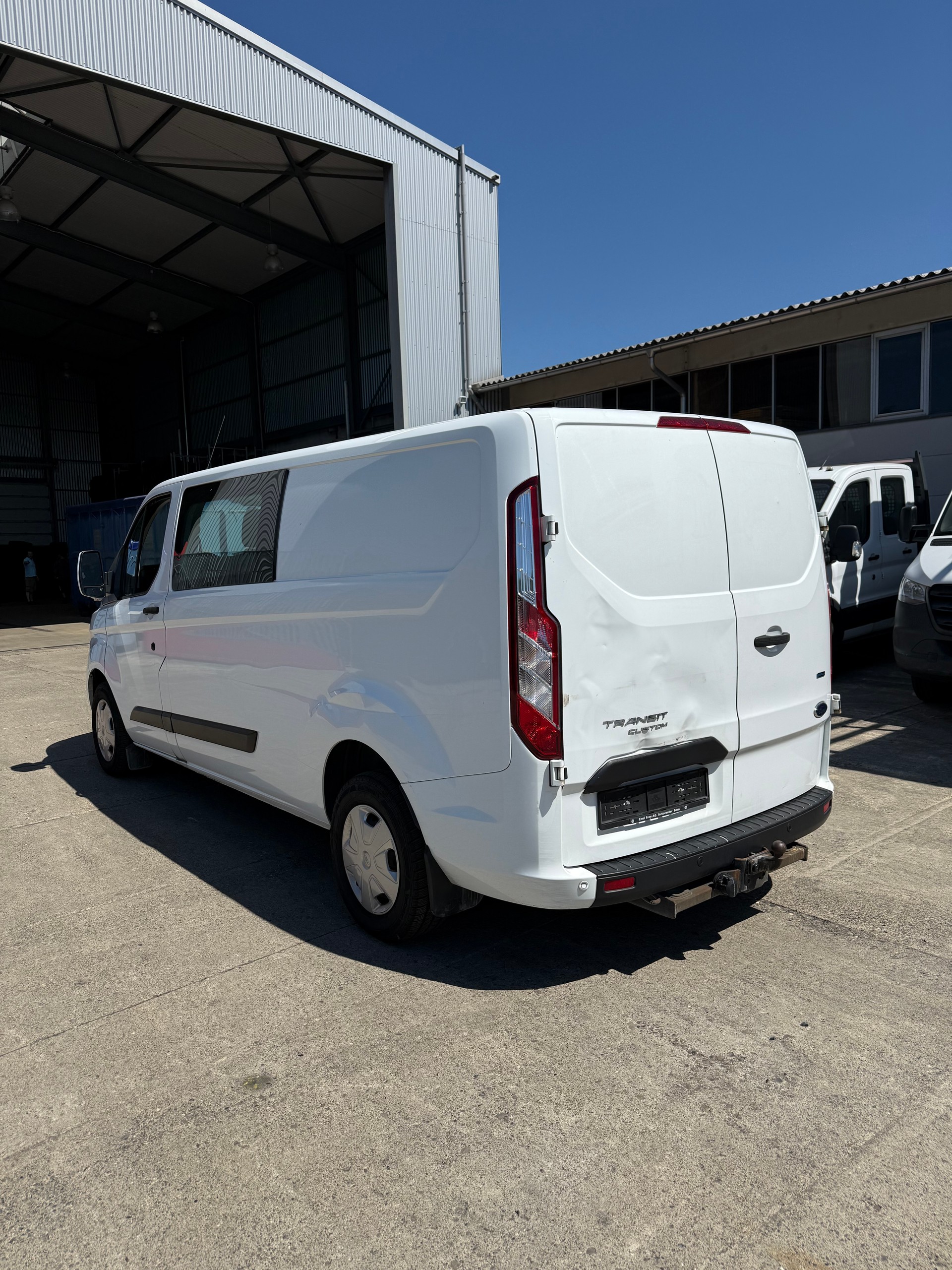 FORD Transit Custom Van 300 L2H1 DK Trend-image-4
