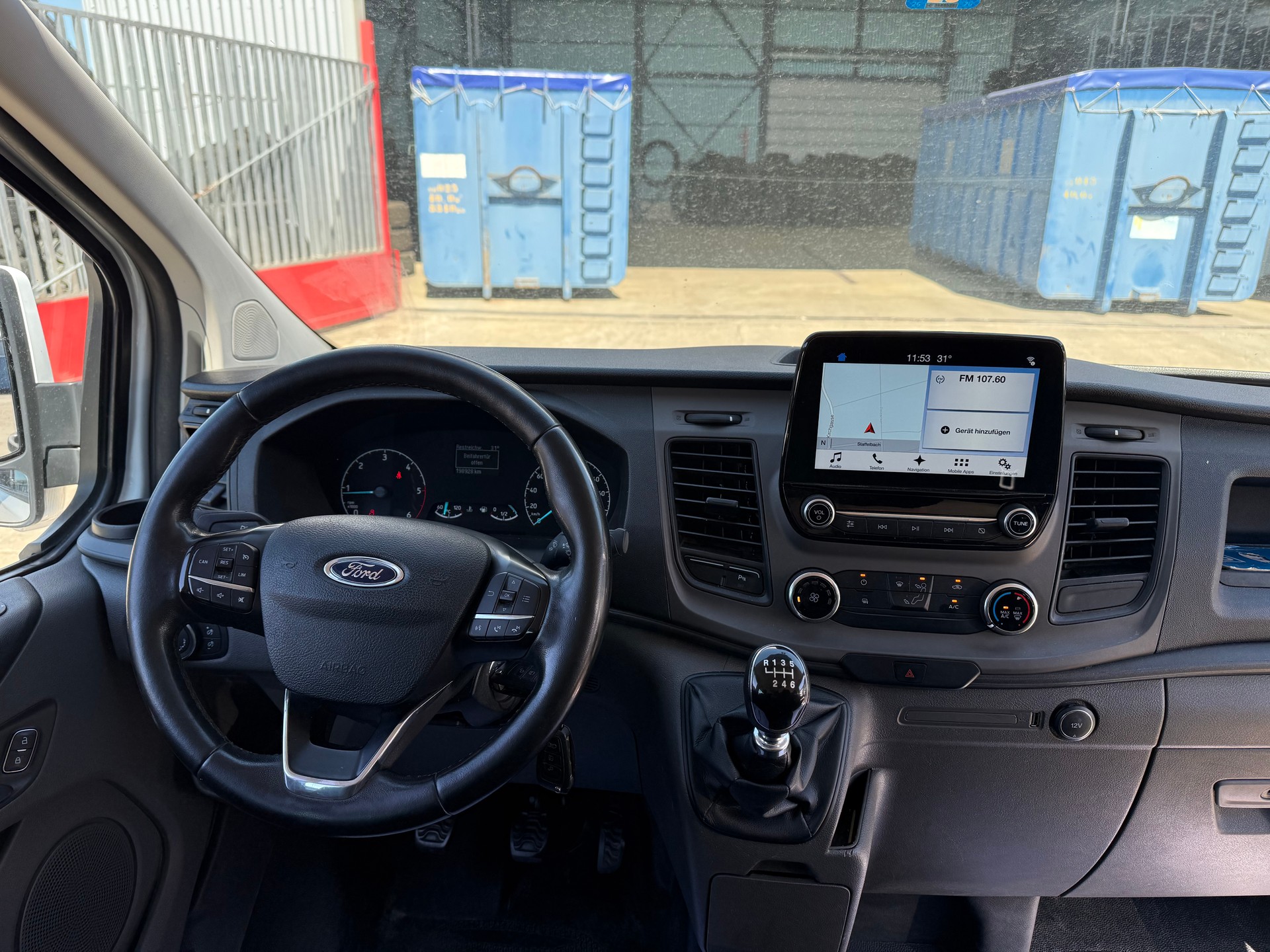 FORD Transit Custom Van 300 L2H1 DK Trend-image-8