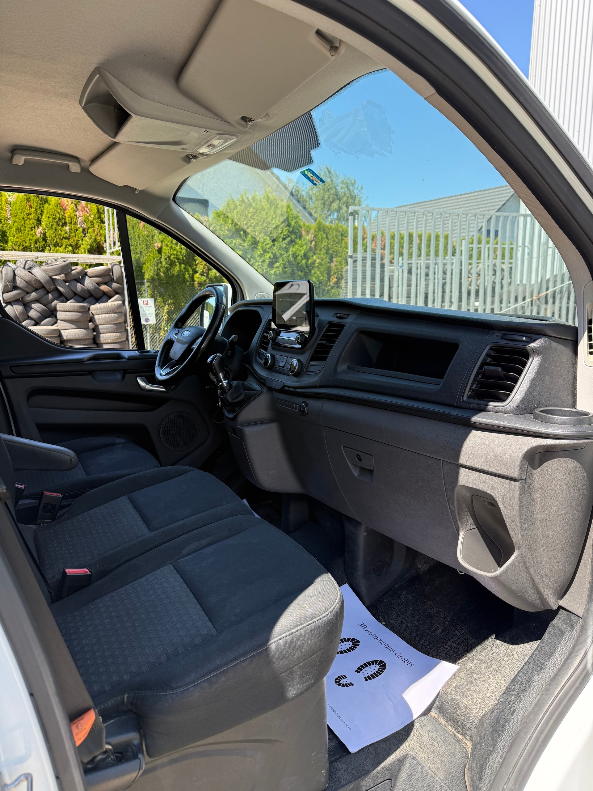 FORD Transit Custom Van 300 L2H1 DK Trend-image-7