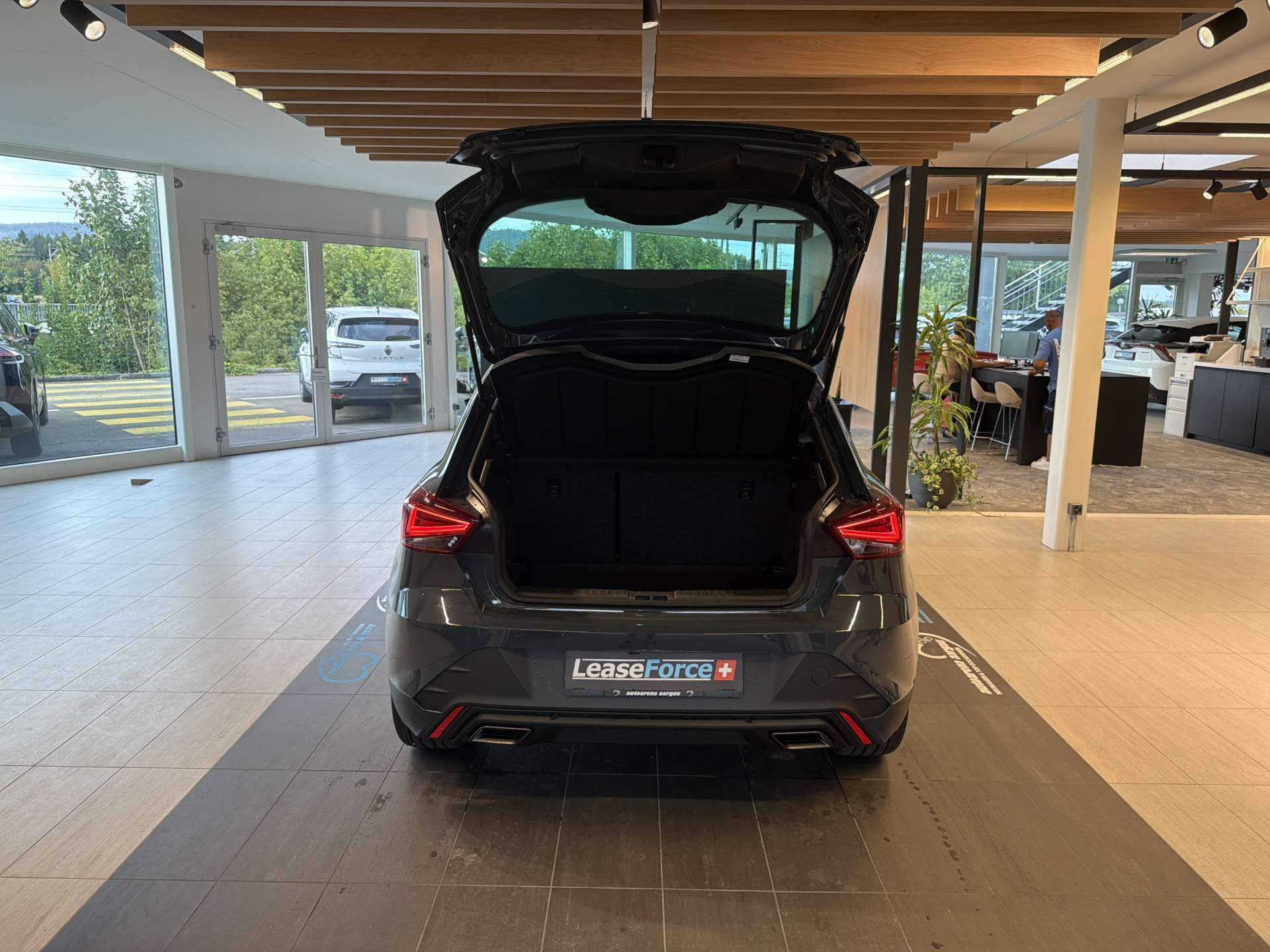 SEAT Ibiza 1.0 EcoTSi FR DSG-Automat-image-7