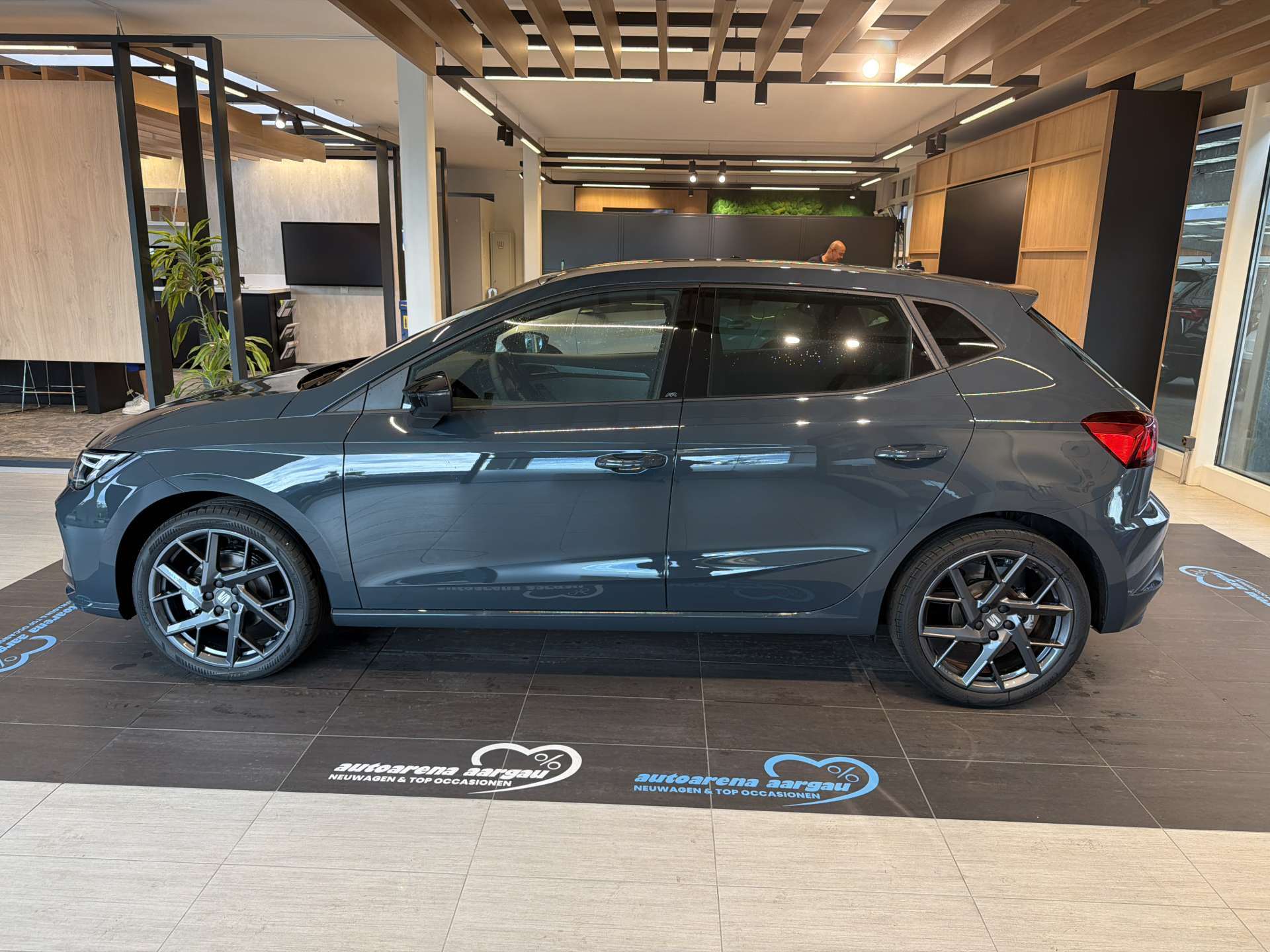 SEAT Ibiza 1.0 EcoTSi FR DSG-Automat-image-11